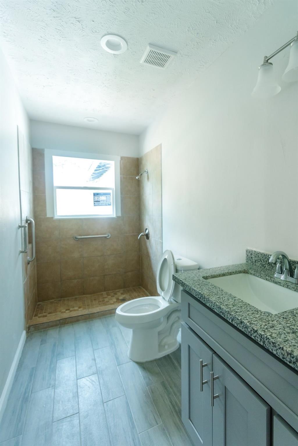 2102 Norman Street Property Photo 16