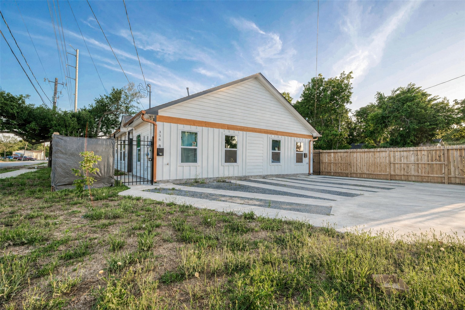 336 De Haven Street A Property Photo 5