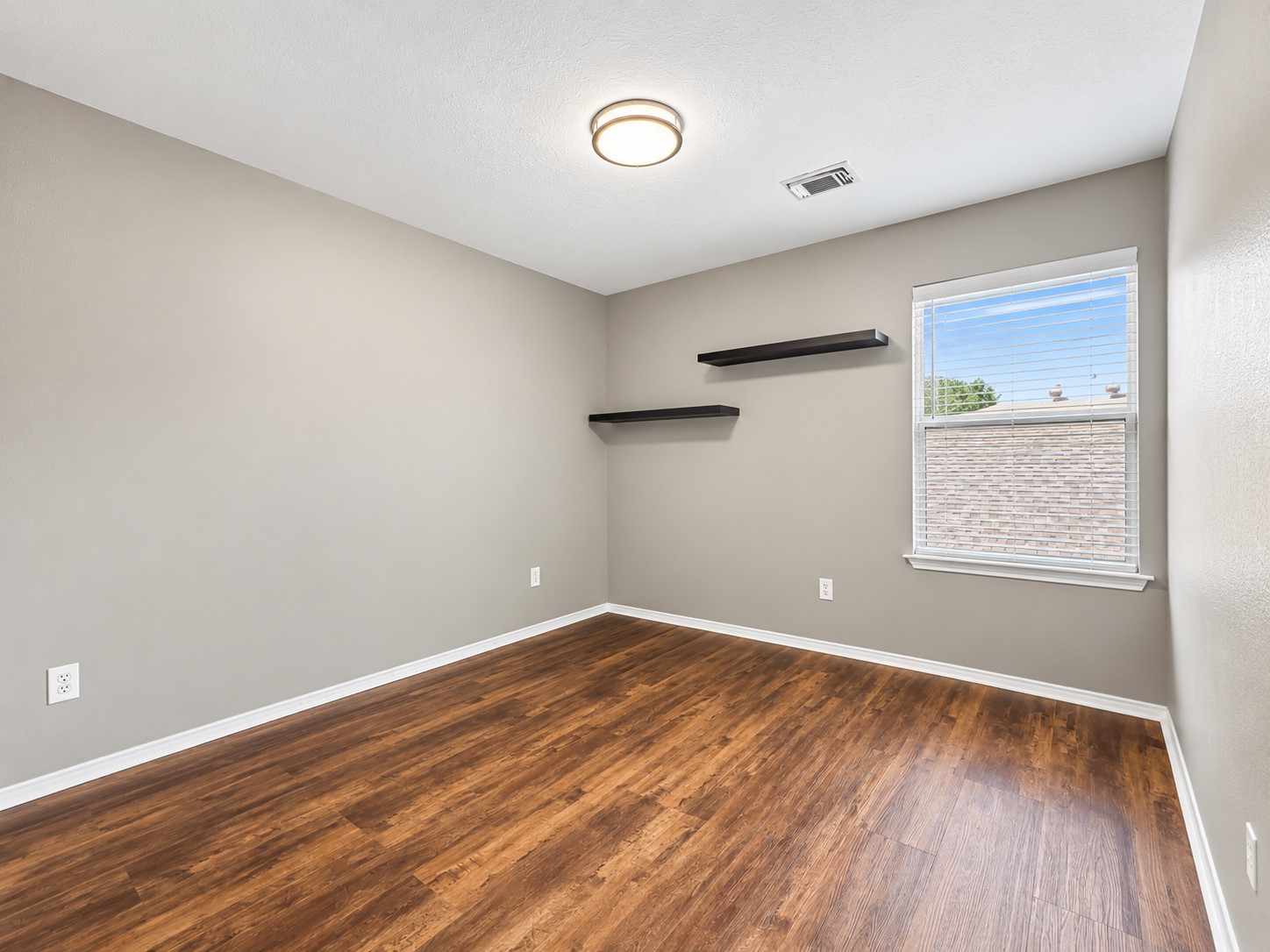 6 Thicket Grove Place Property Photo 33
