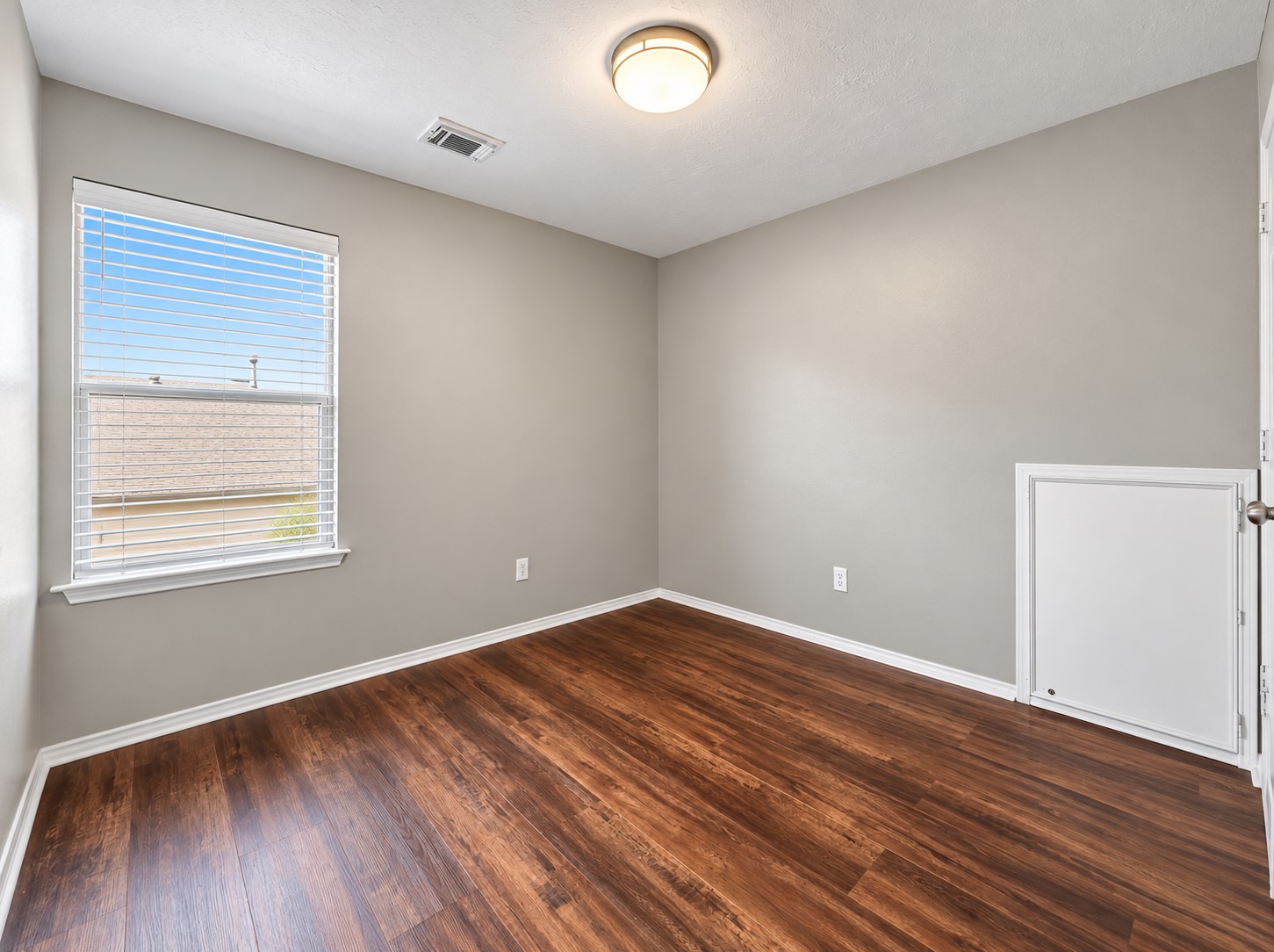 6 Thicket Grove Place Property Photo 36