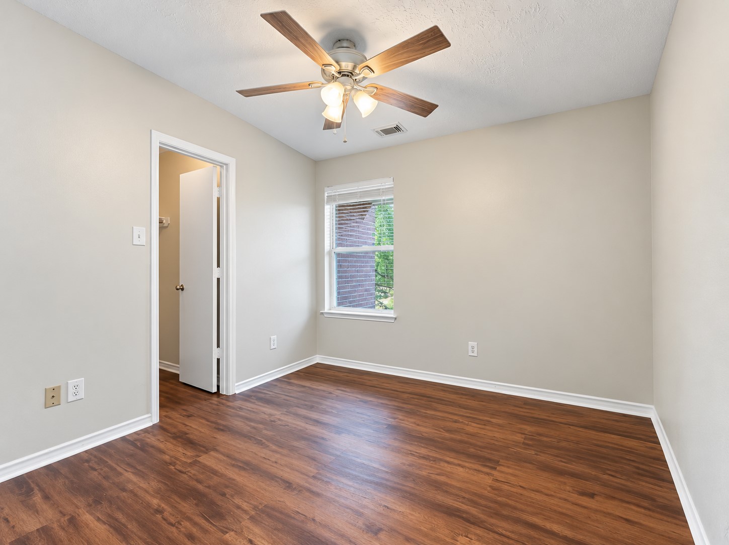 6 Thicket Grove Place Property Photo 39