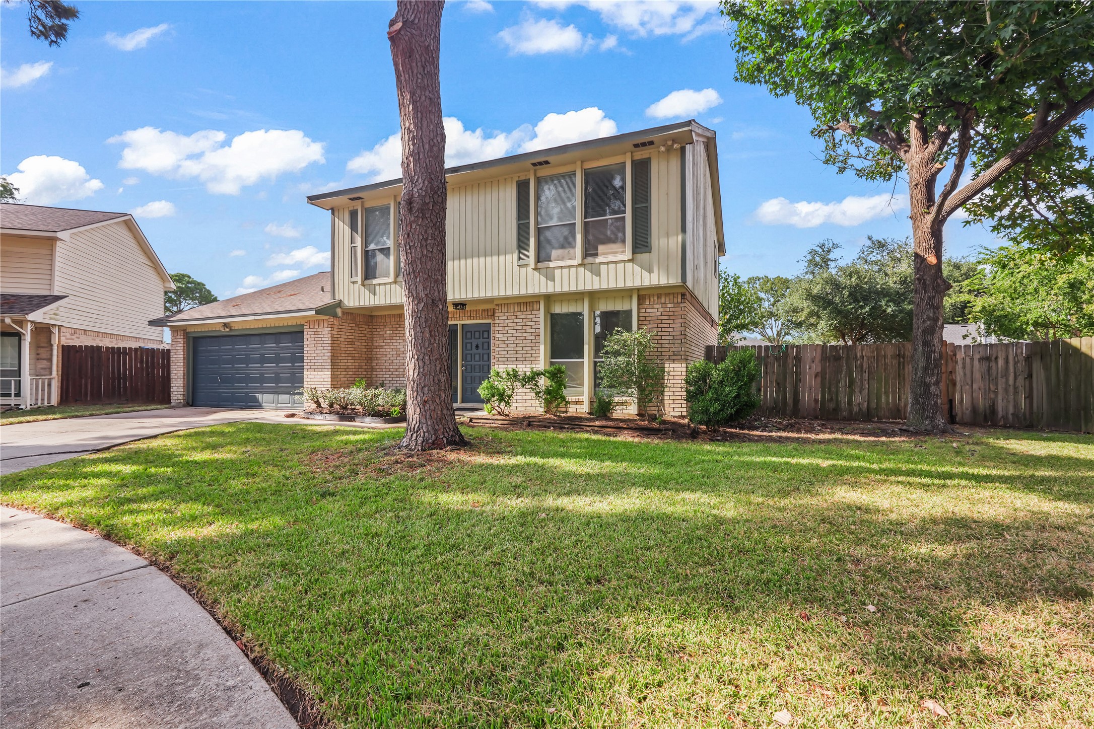 15506 Sungold Court Property Photo 5