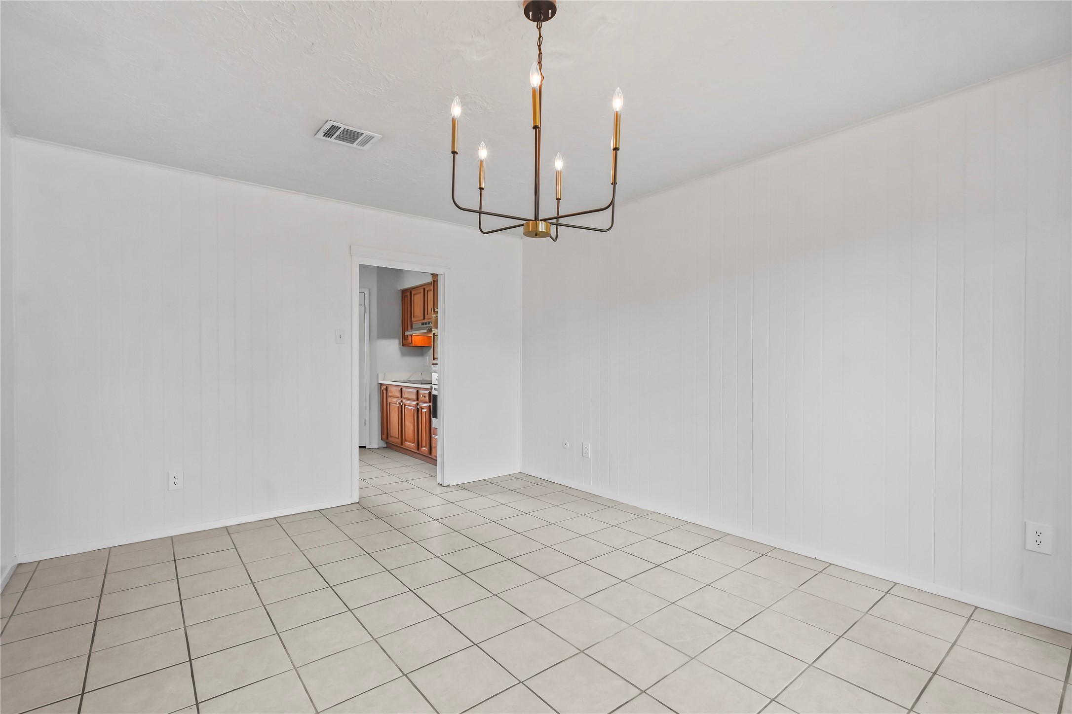 15506 Sungold Court Property Photo 7
