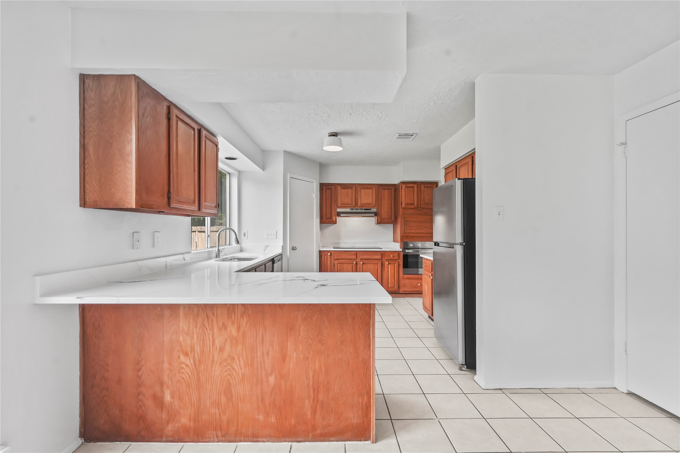 15506 Sungold Court Property Photo 23