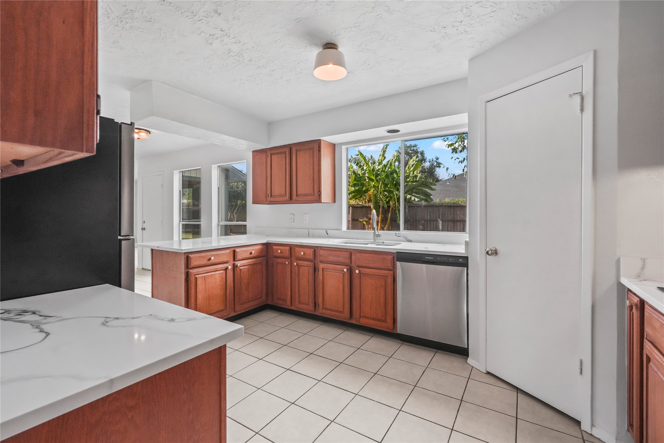 15506 Sungold Court Property Photo 35
