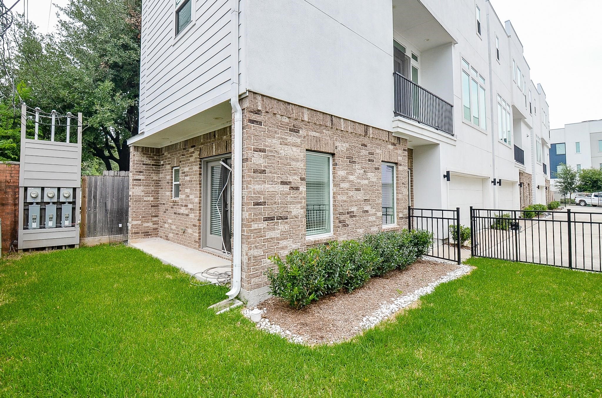 5903 Val Verde Street D Property Photo 1