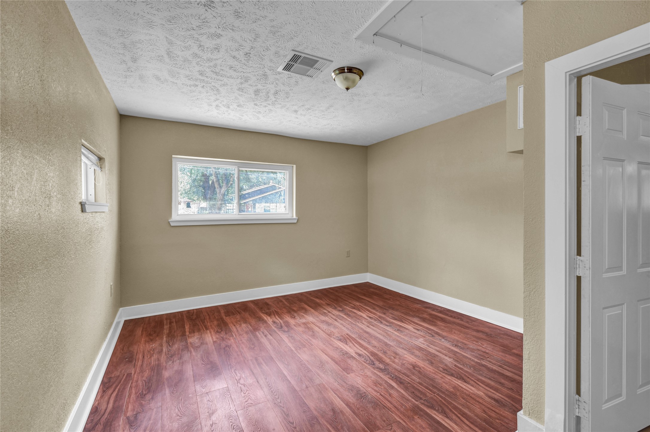 253 N Shanks Street Property Photo 12