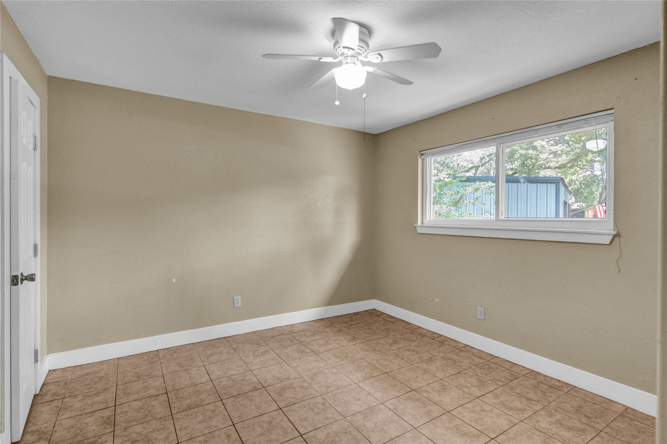 253 N Shanks Street Property Photo 15
