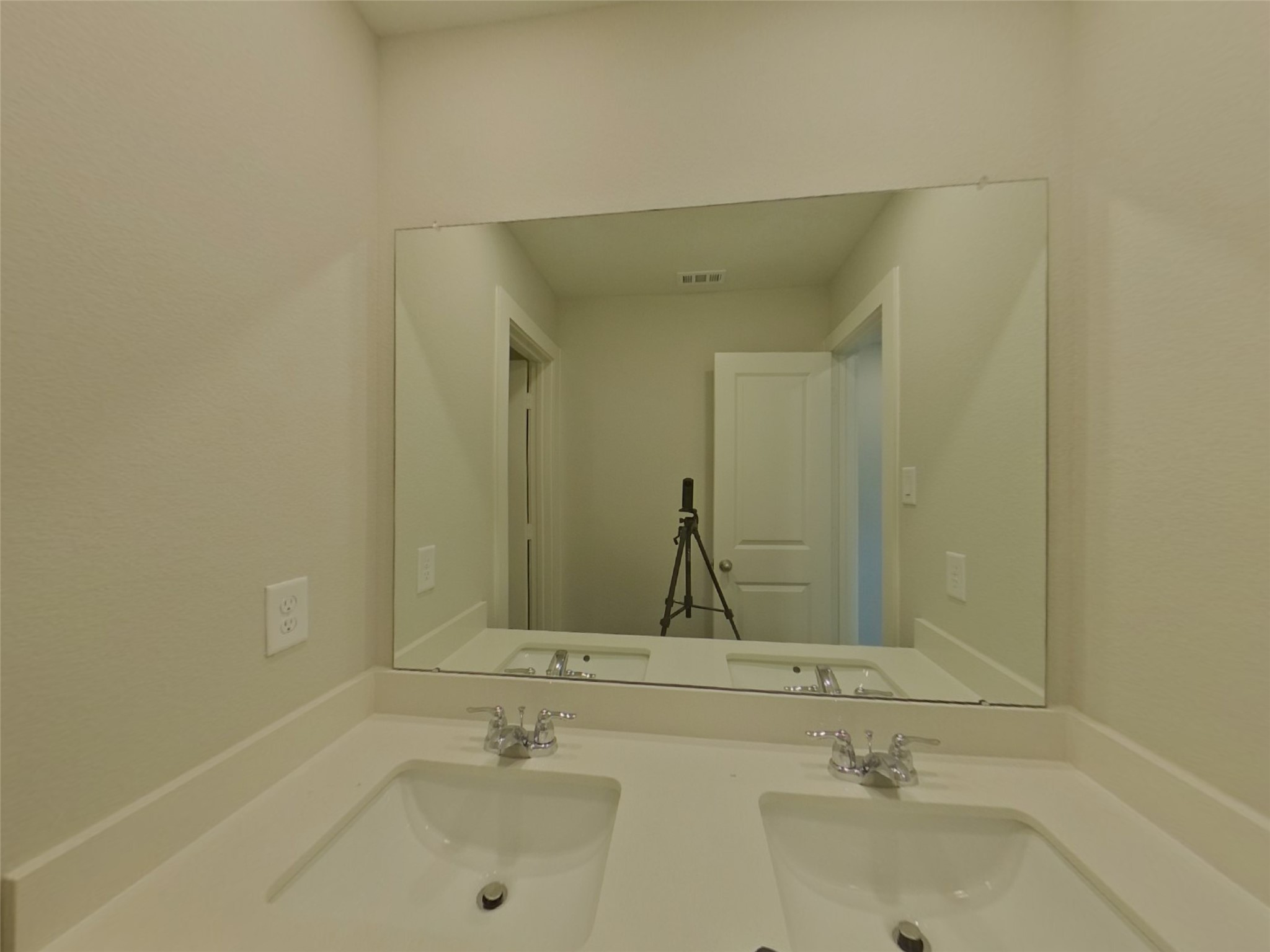 9835 Willow Creek Commerce Drive 535 Property Photo 16