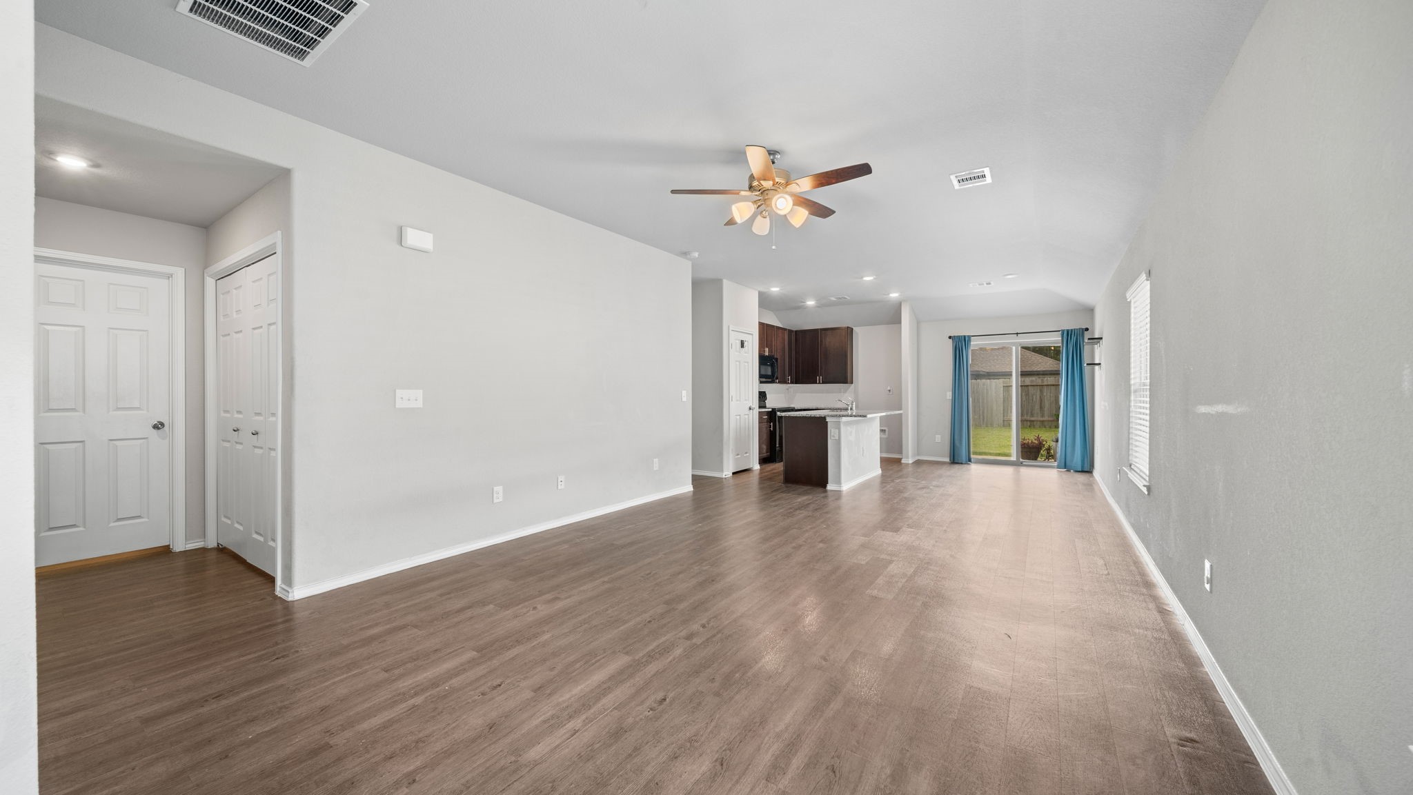 25331 Leather Leaf Court Property Photo 4