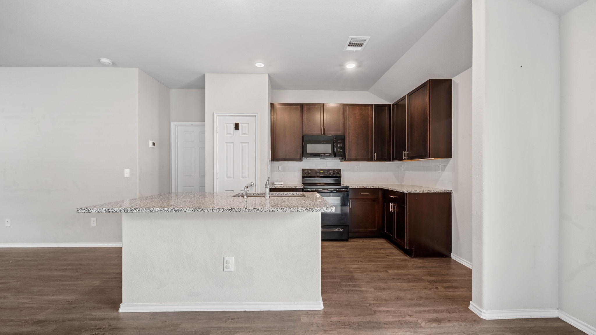 25331 Leather Leaf Court Property Photo 7