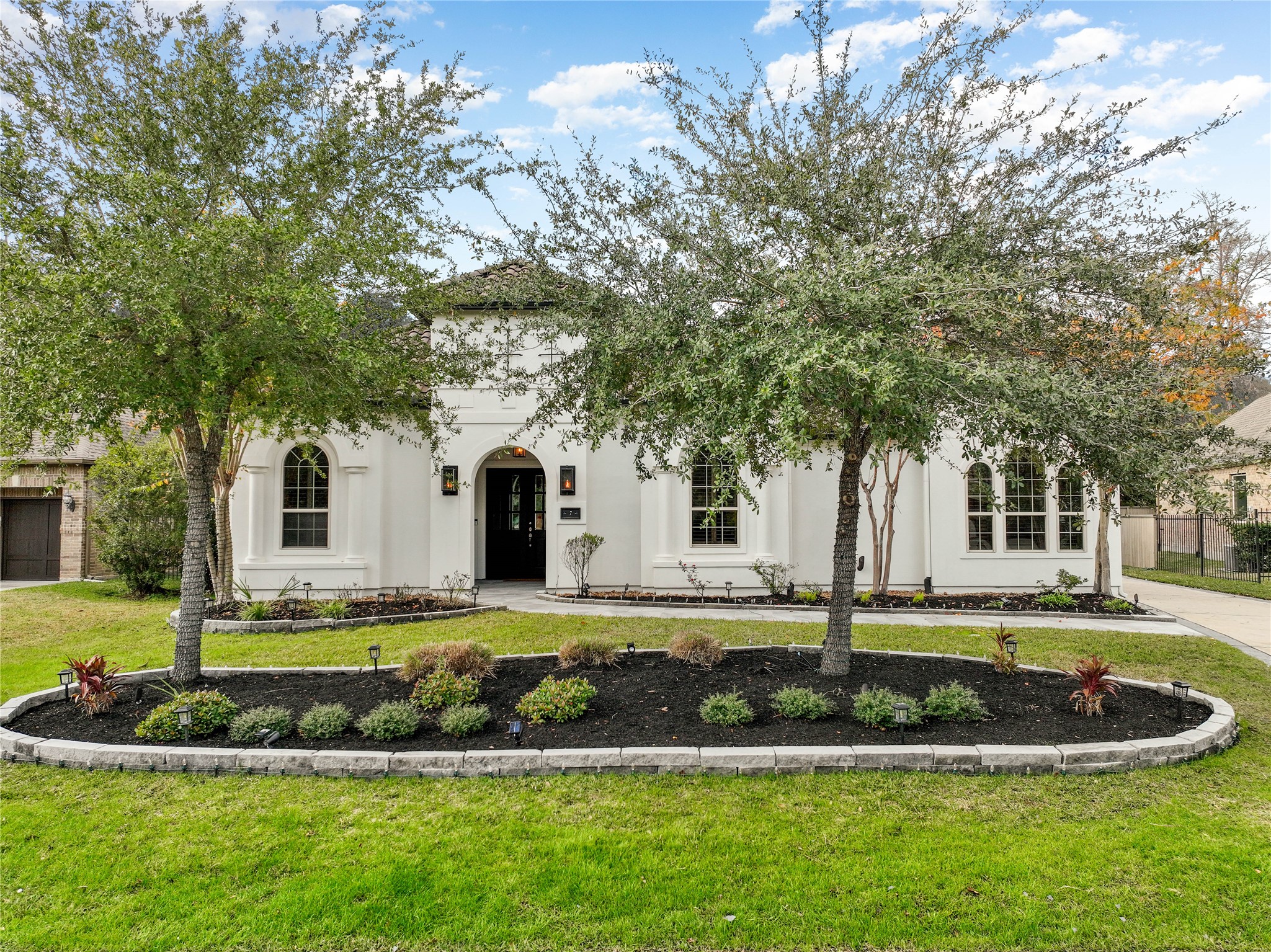 7 Valley Cottage Place Property Photo 1
