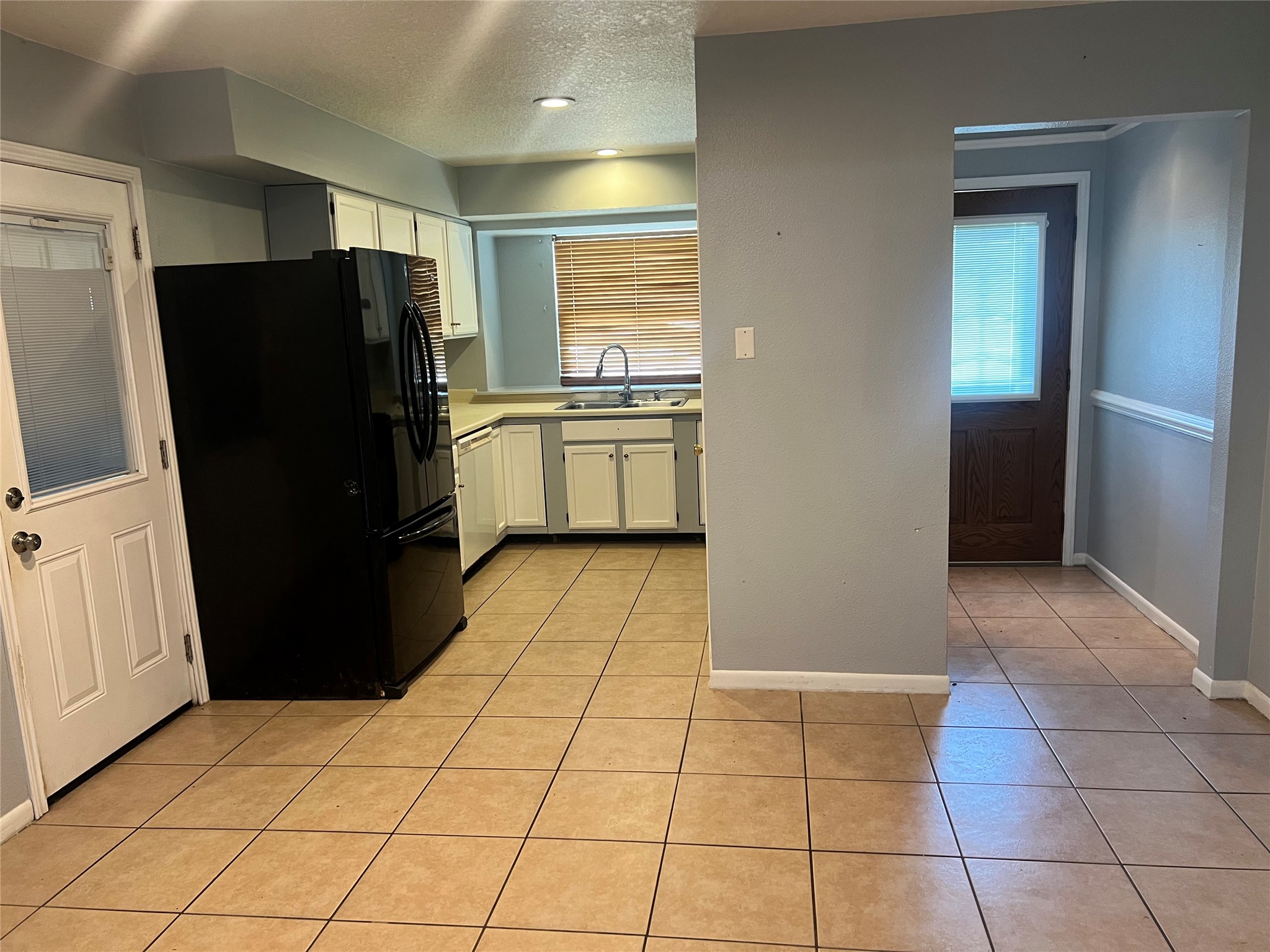 11730 Alamo Drive Property Photo 6