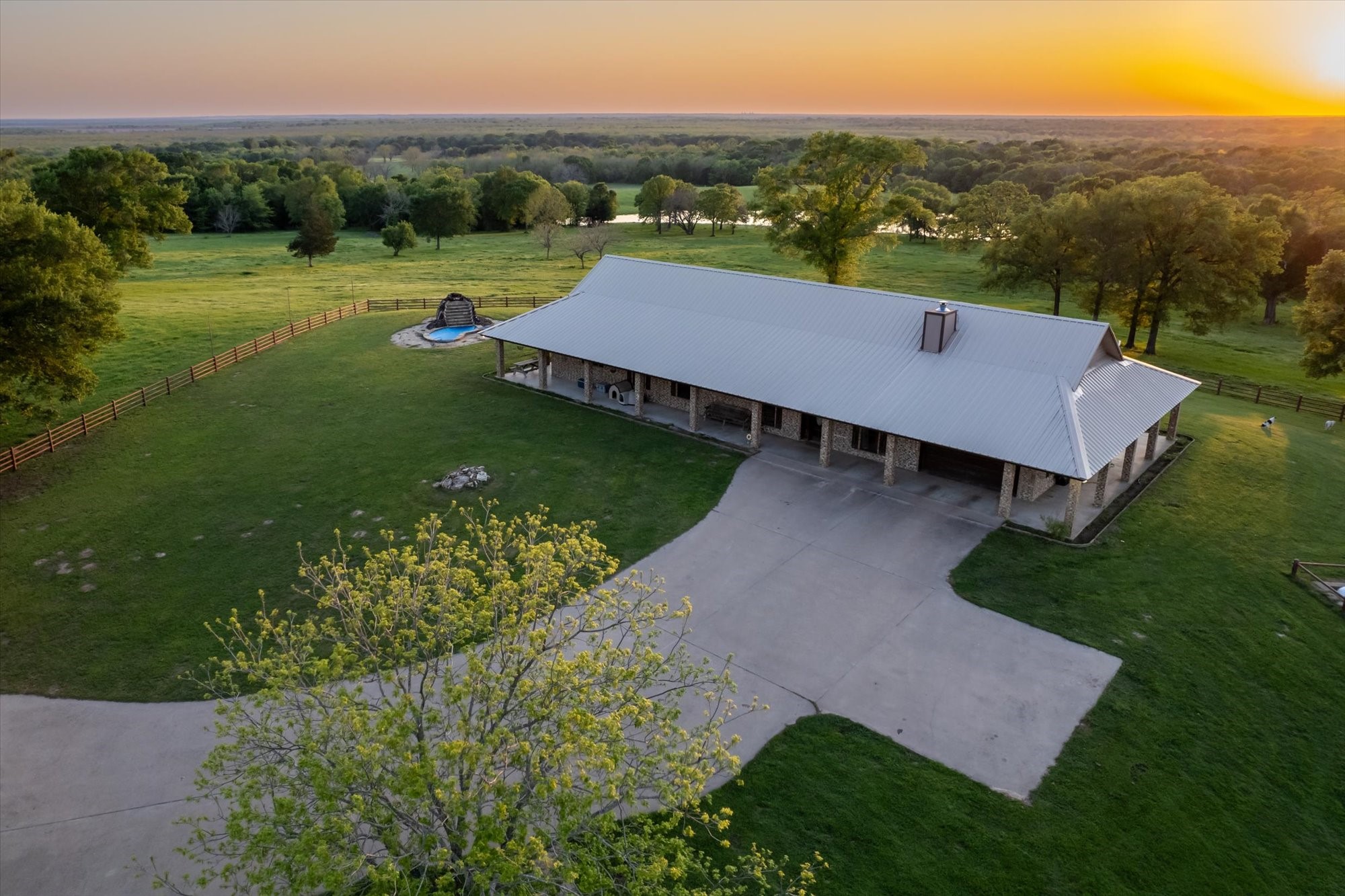 1053 An County Road 499 Property Photo 1