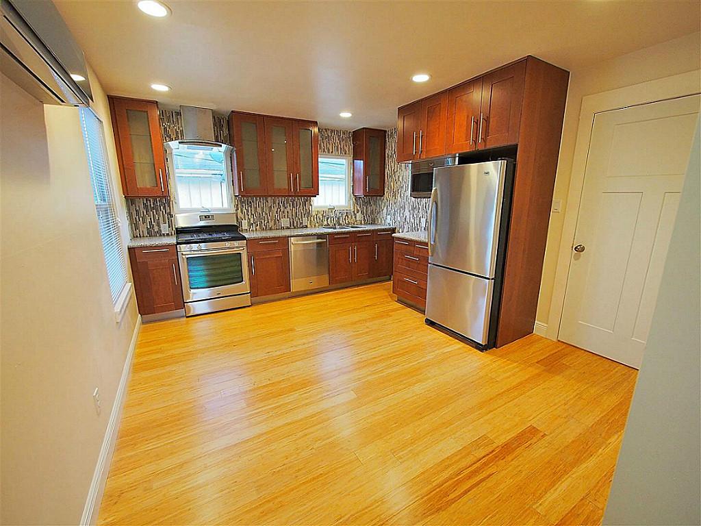104 Stratford E Property Photo 1