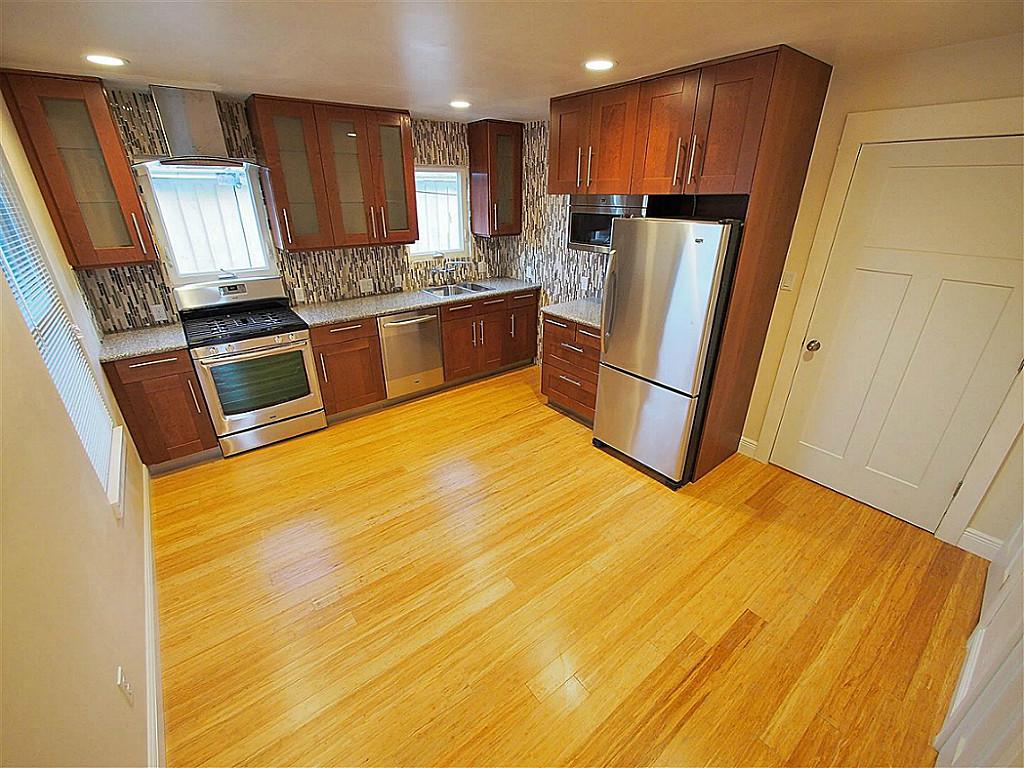 104 Stratford E Property Photo 2