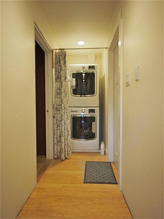 104 Stratford E Property Photo 5