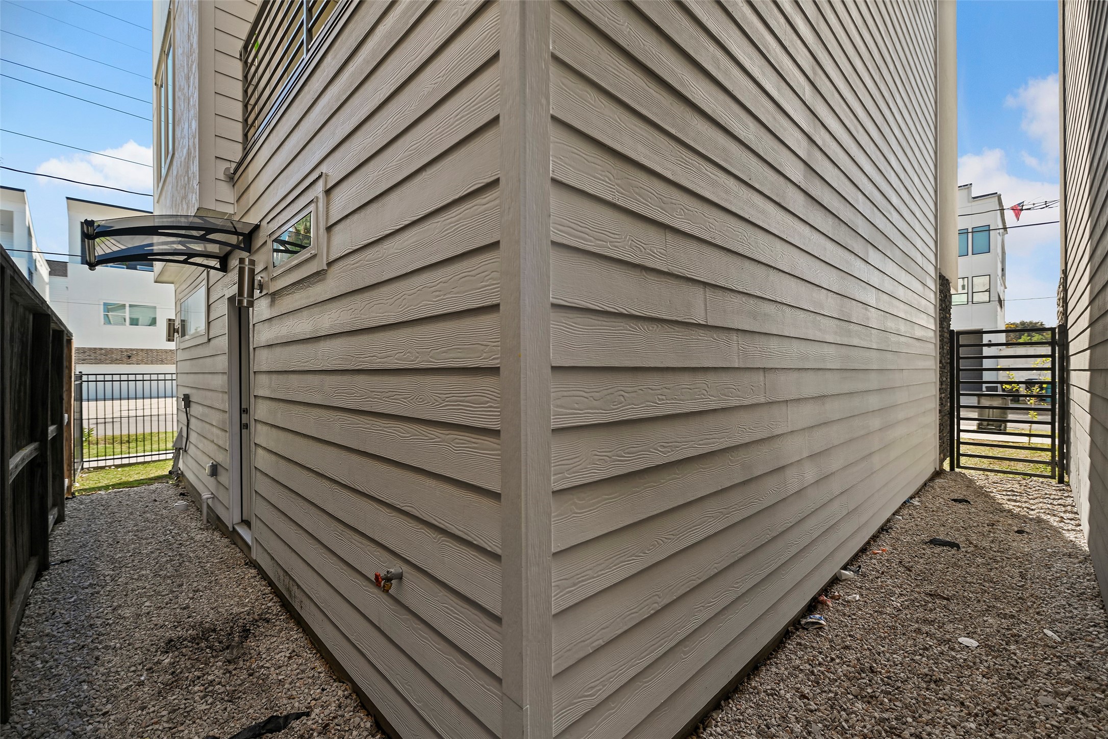 2413 Pease Street Property Photo 7