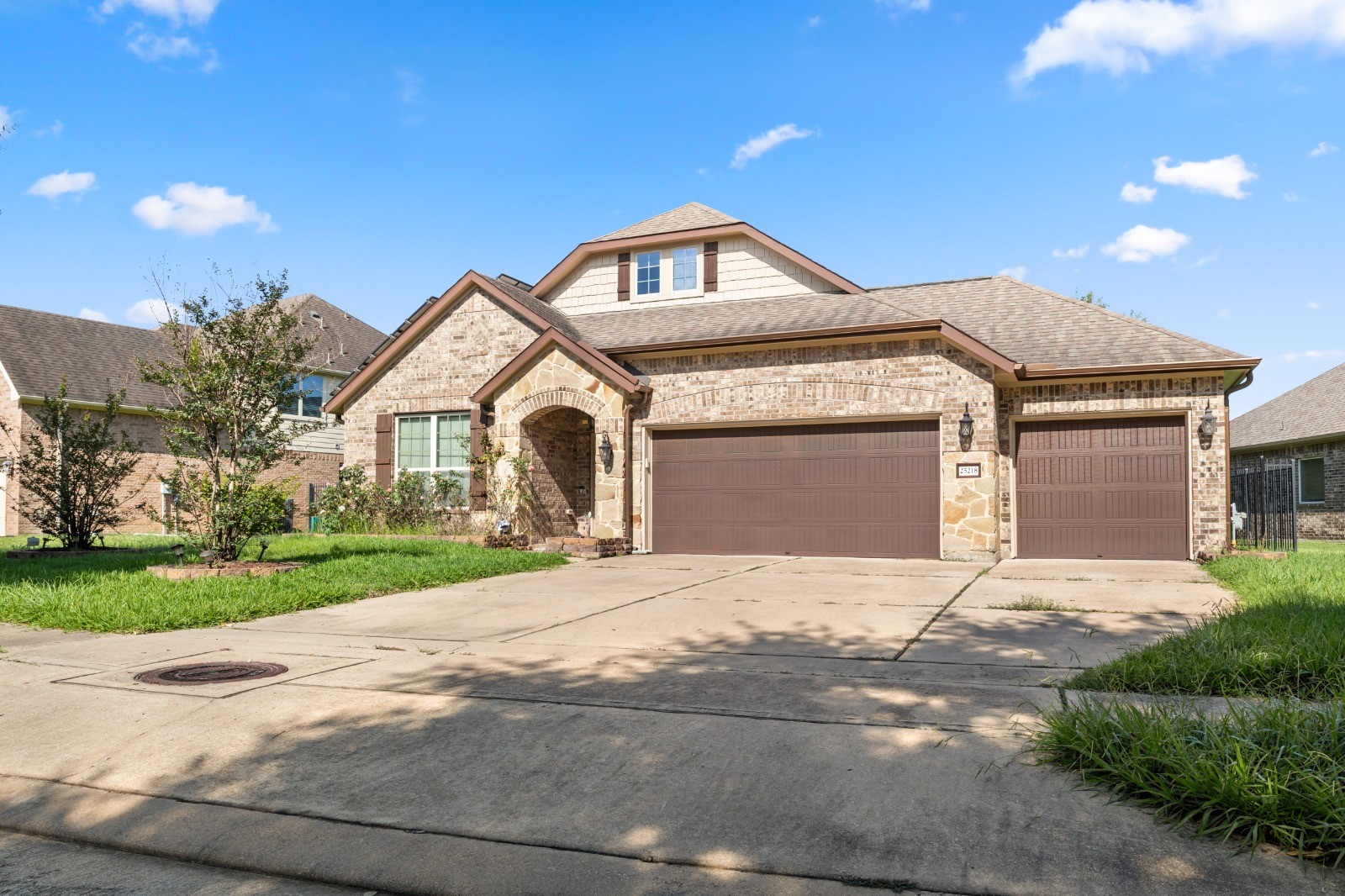 25218 Lockspur Drive Property Photo 1