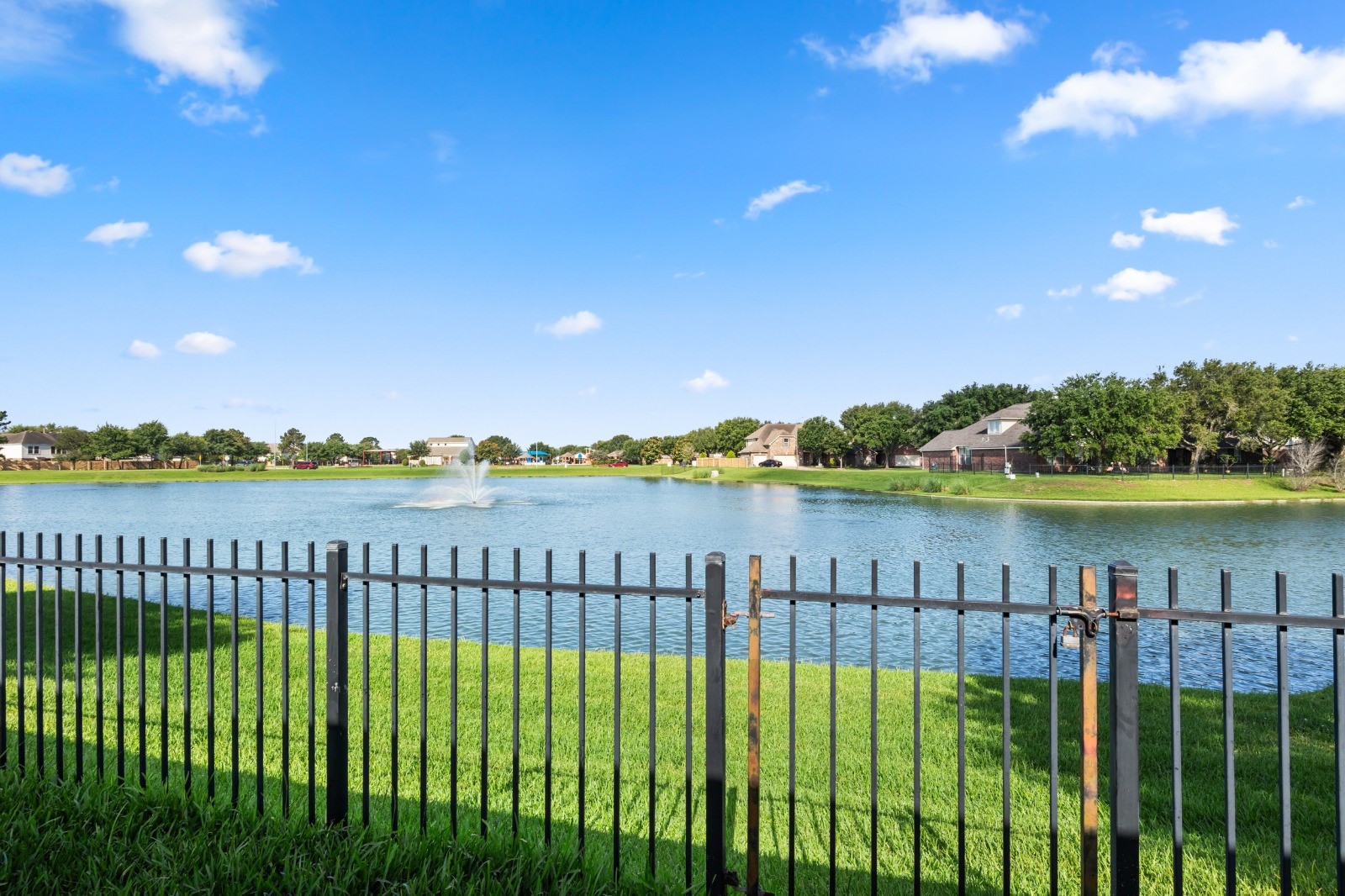 25218 Lockspur Drive Property Photo 10