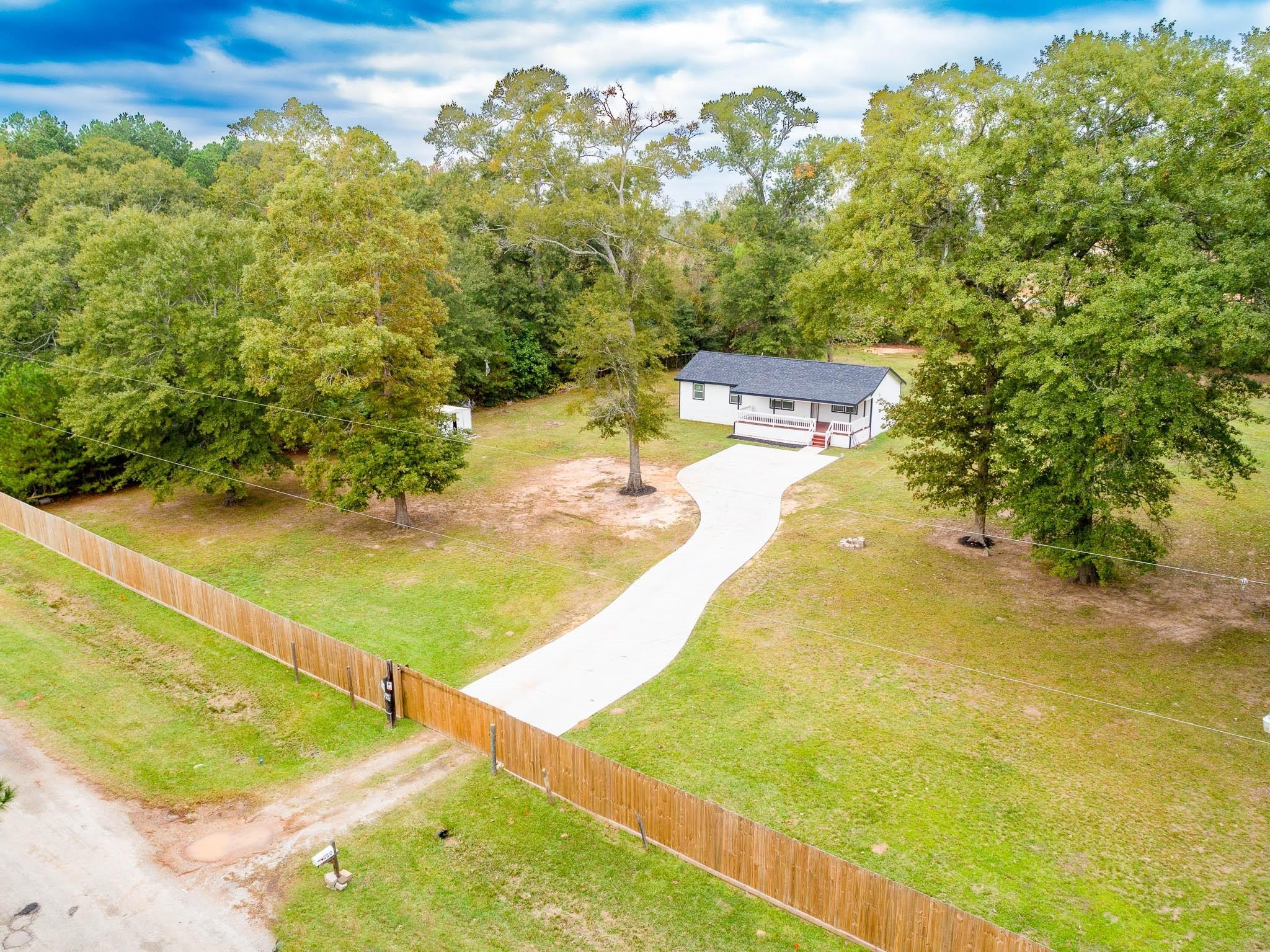 2036 County Road 3434 N Property Photo 1