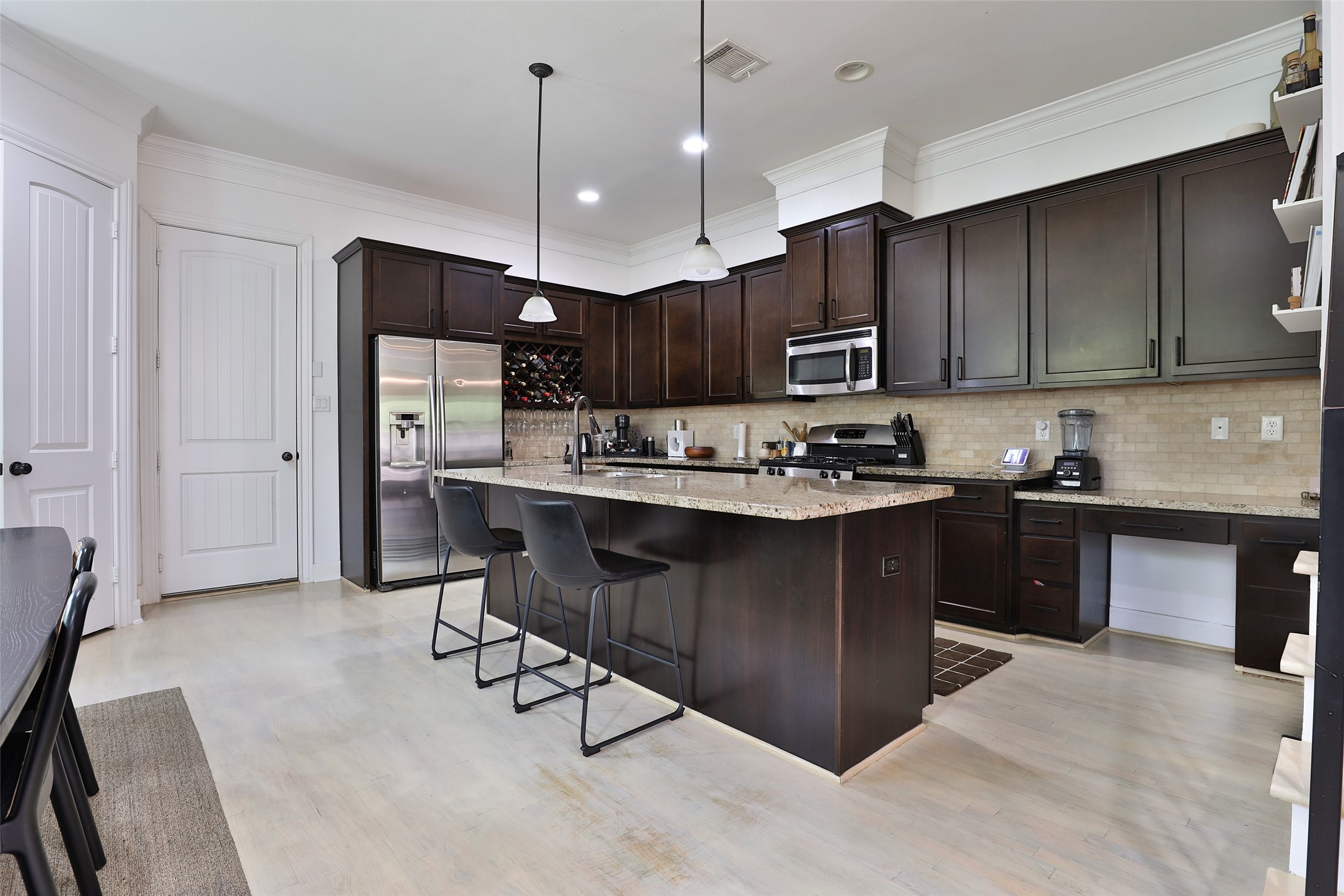 1112 Bingham Street Property Photo 6