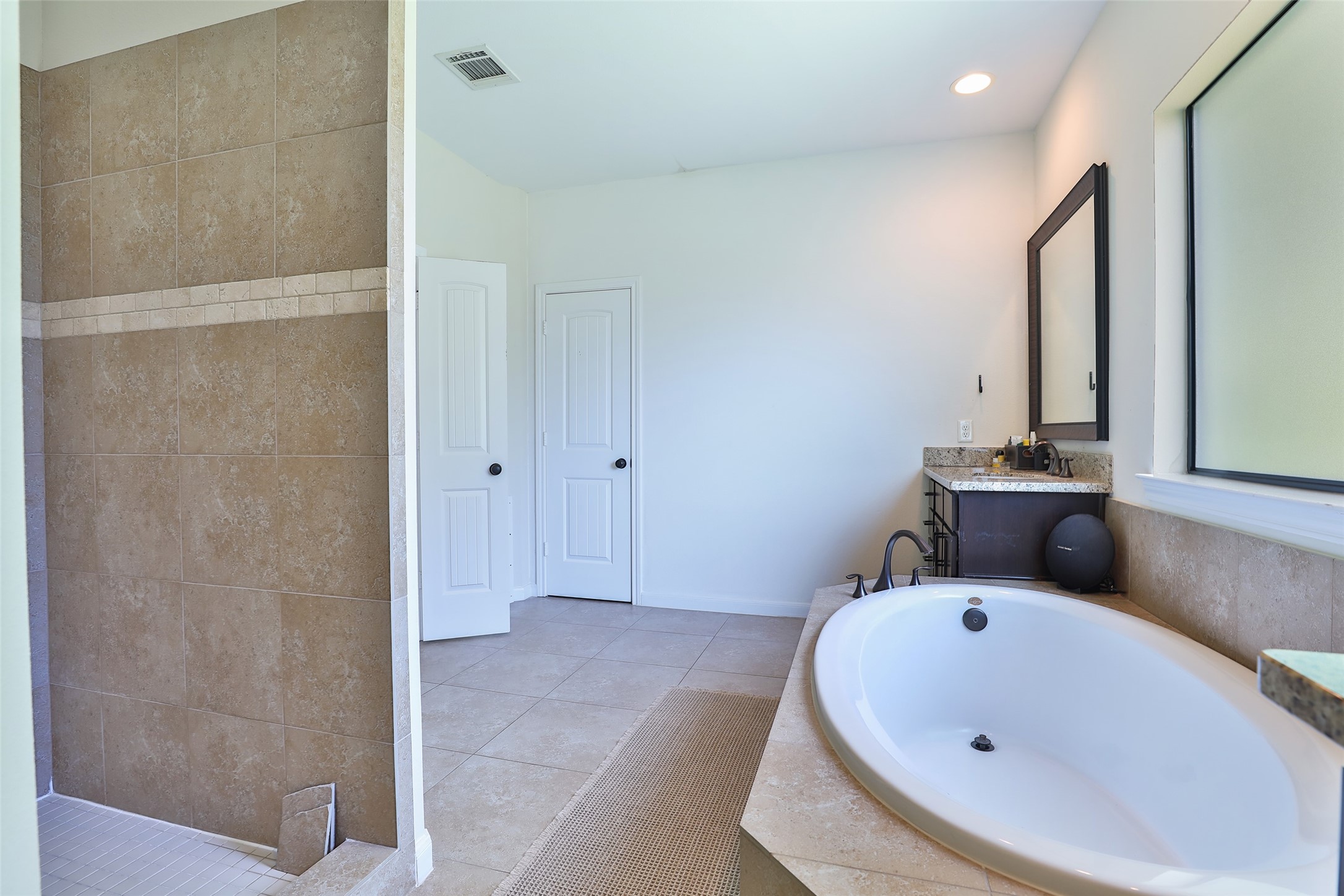 1112 Bingham Street Property Photo 29