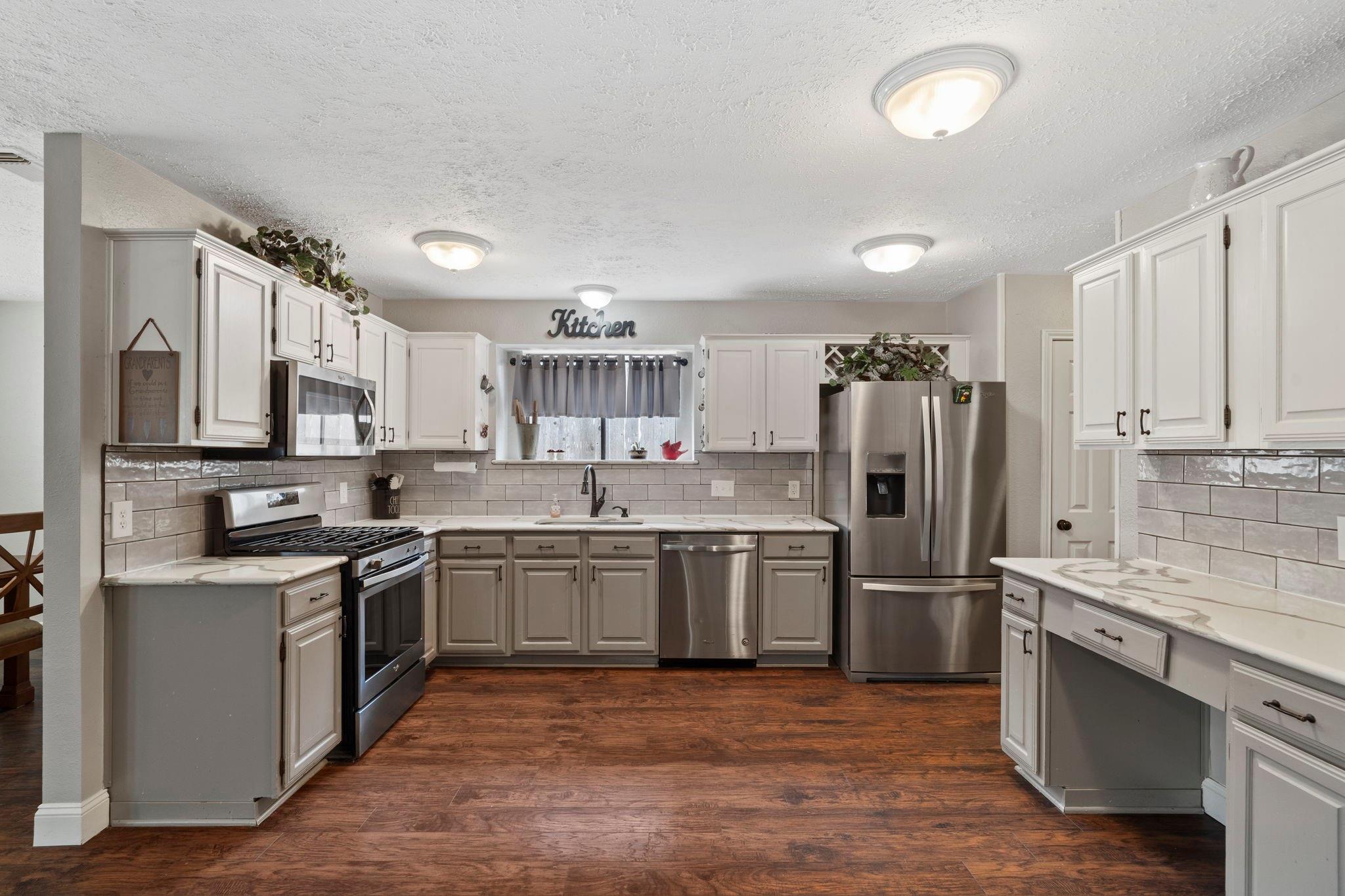 2437 Willow Bend Drive, Richmond Tx 77406 Property Photo 1