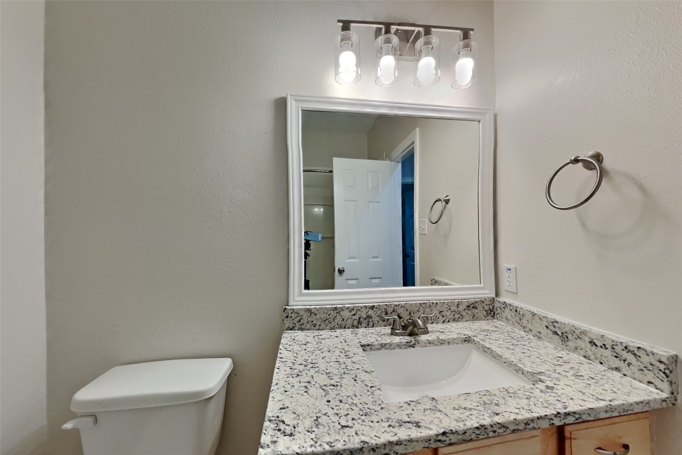 17906 Magenta Springs Drive Property Photo 15