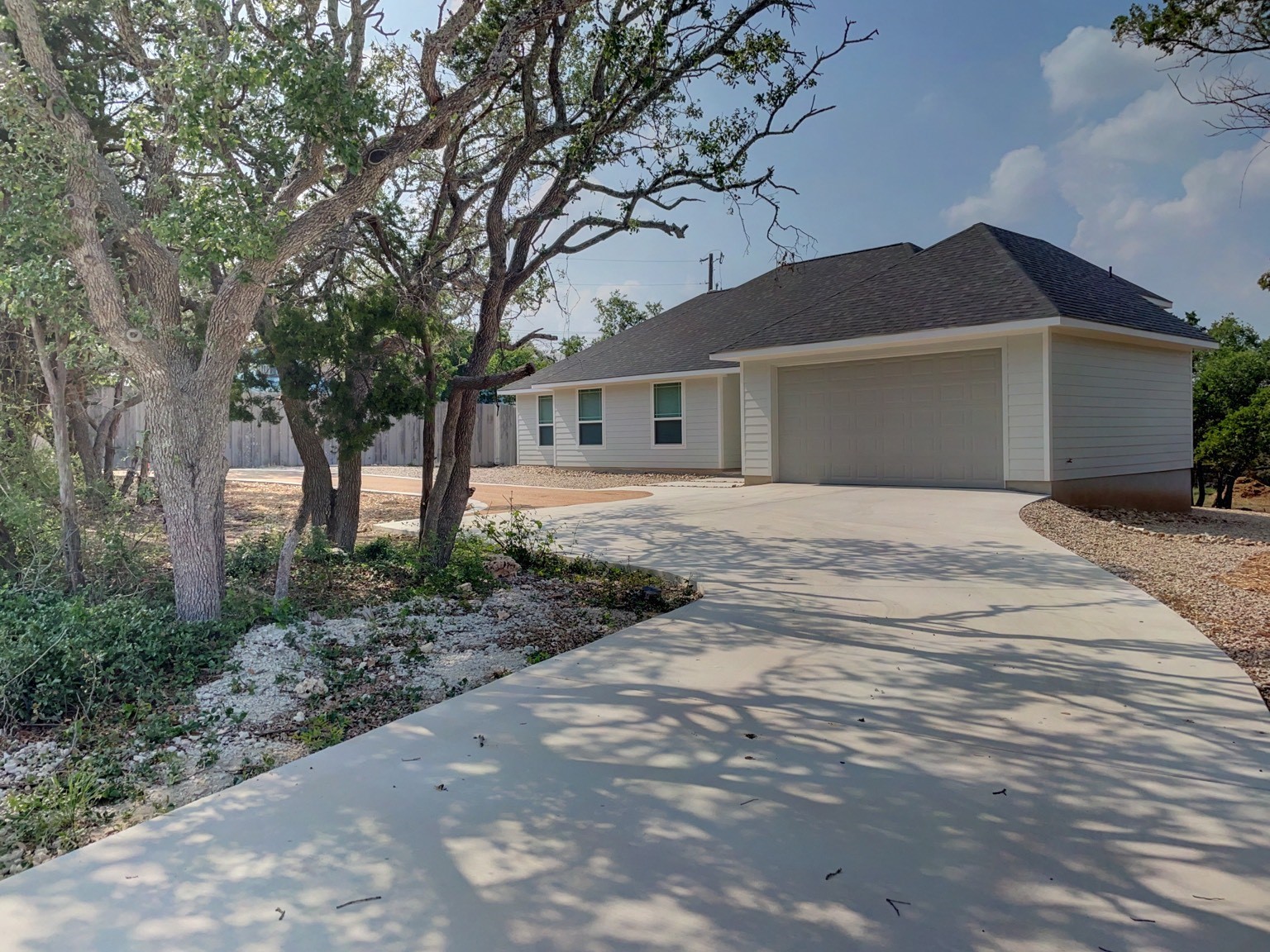 1131 Yaupon Drive Property Photo 1