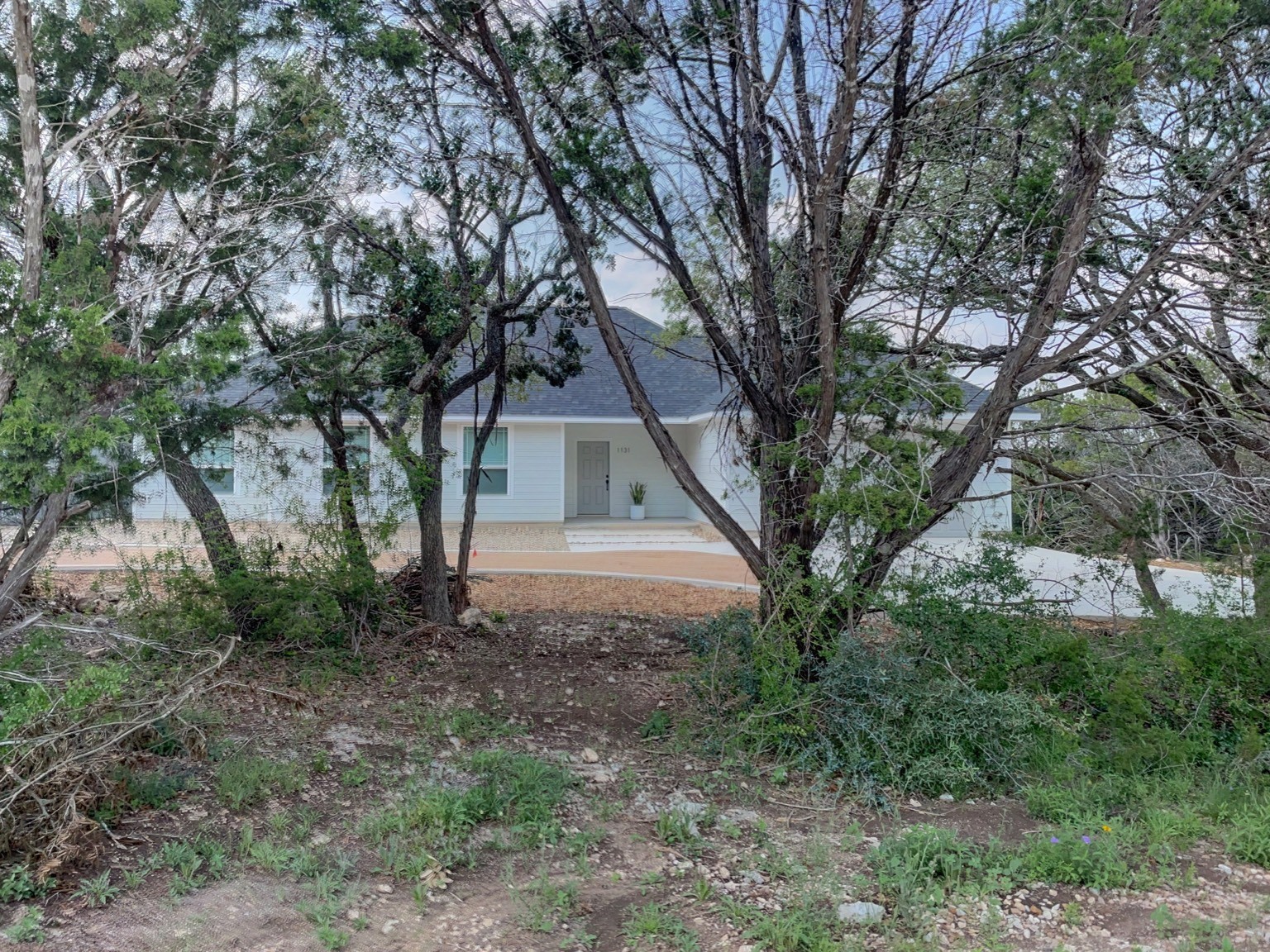 1131 Yaupon Drive Property Photo 5