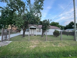 8518 Berwyn Drive Property Photo 2