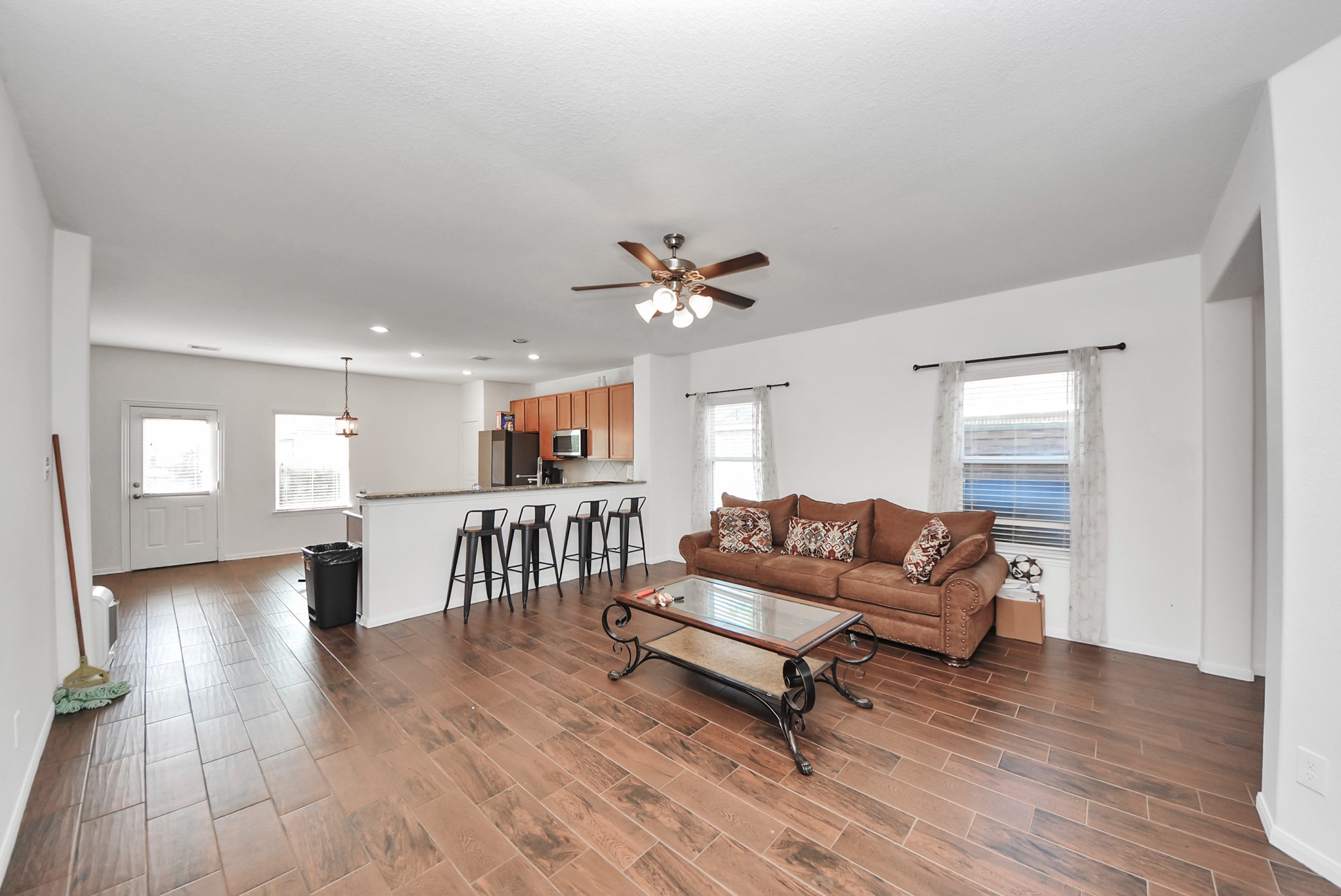 18661 Legend Oaks Drive Property Photo 8