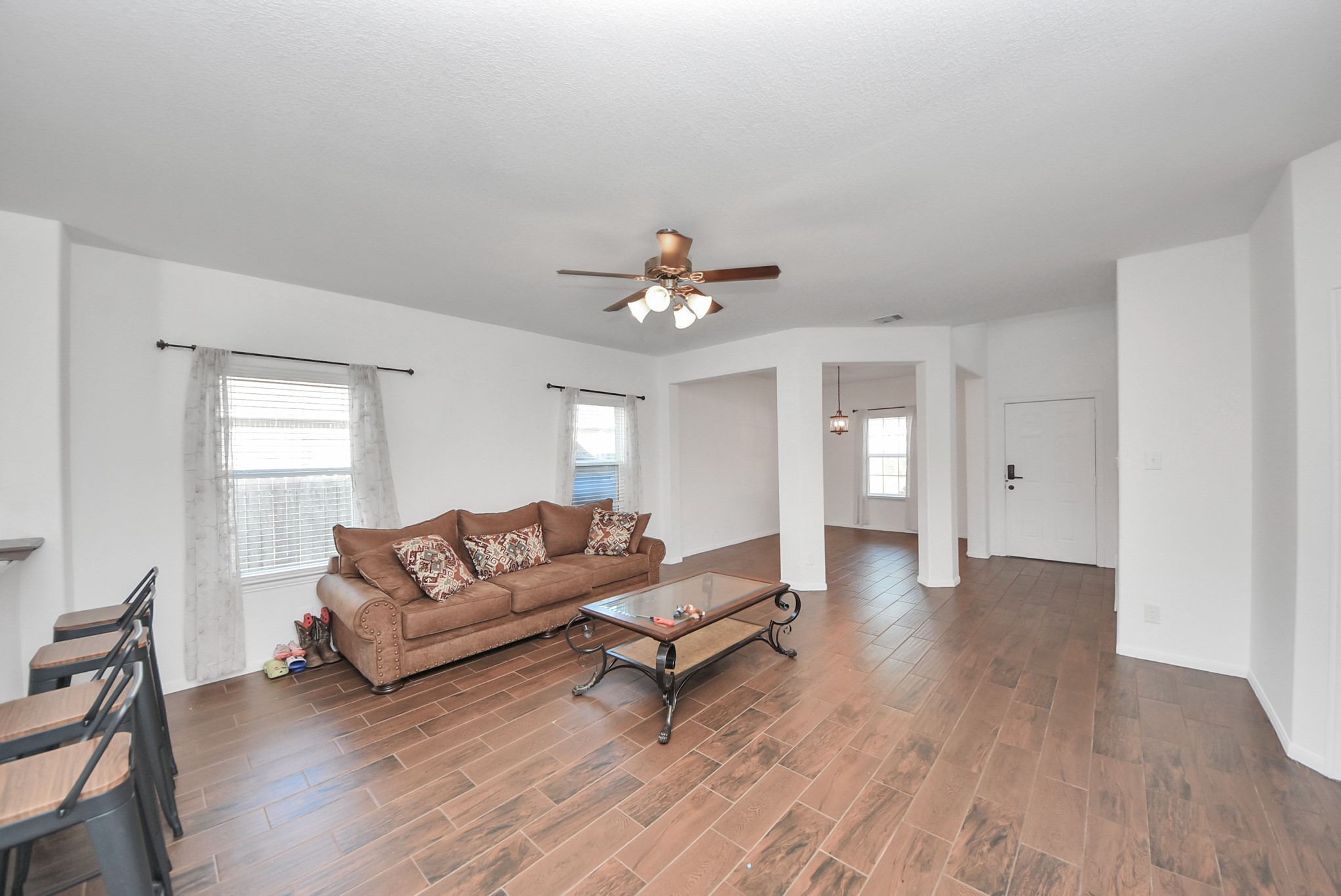 18661 Legend Oaks Drive Property Photo 9
