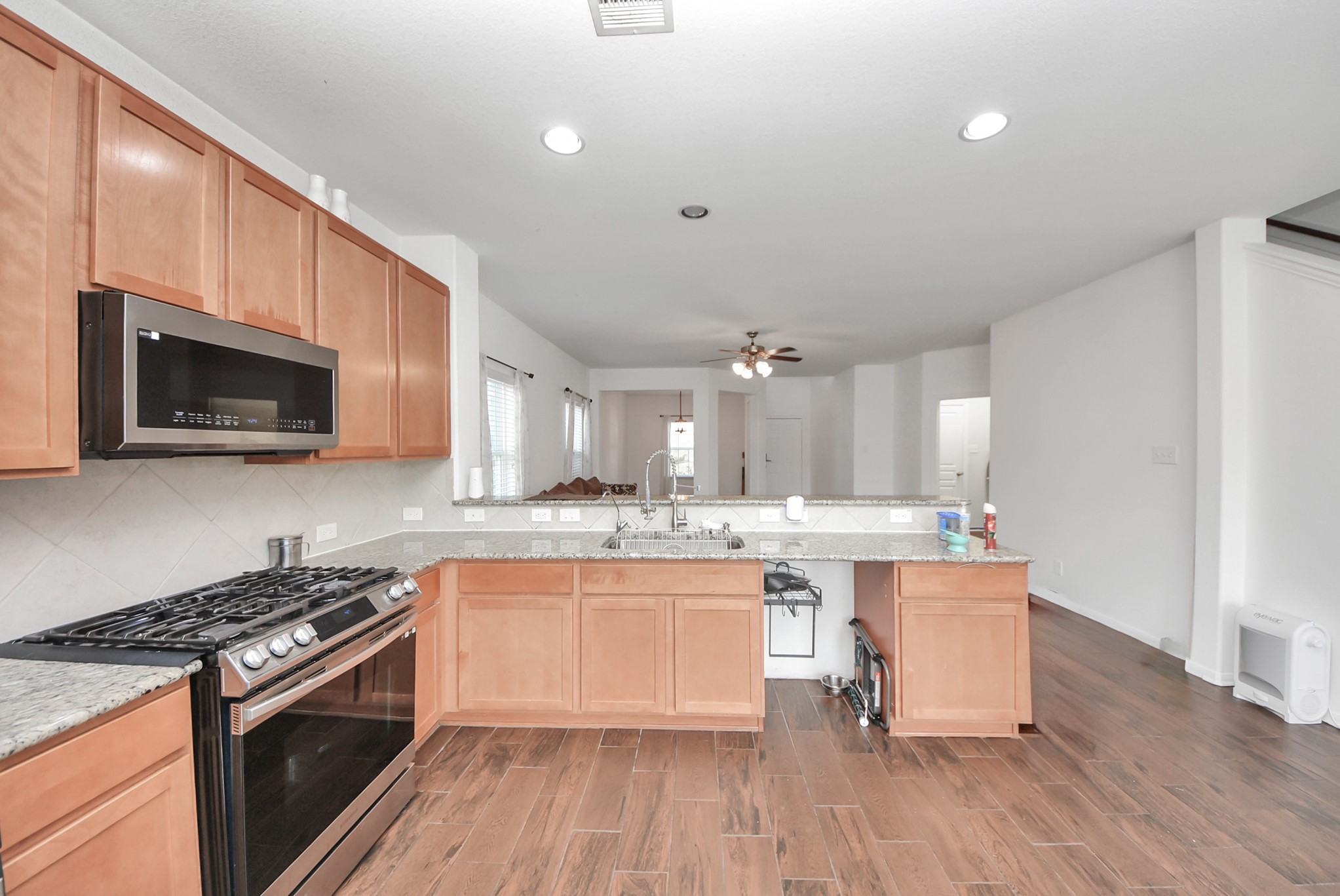 18661 Legend Oaks Drive Property Photo 18