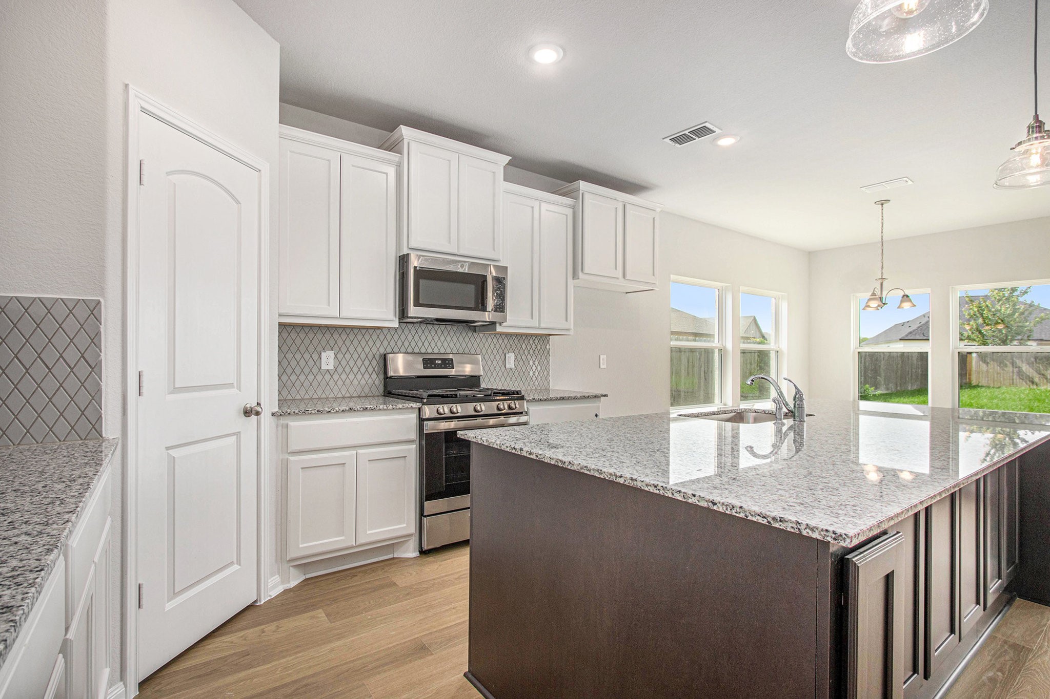 411 Wellshire Drive Property Photo 1