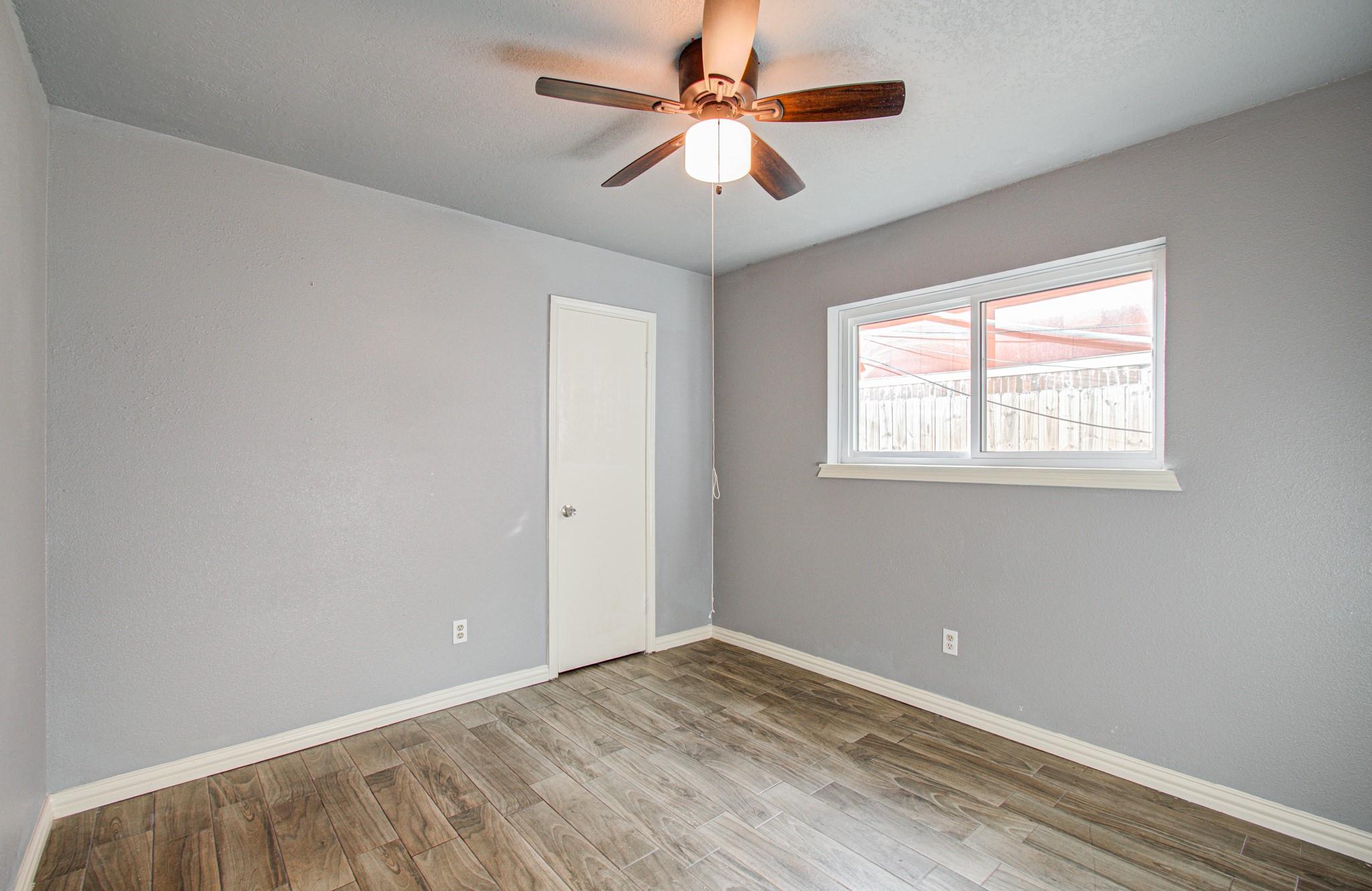 11910 Hunkler Drive Property Photo 8