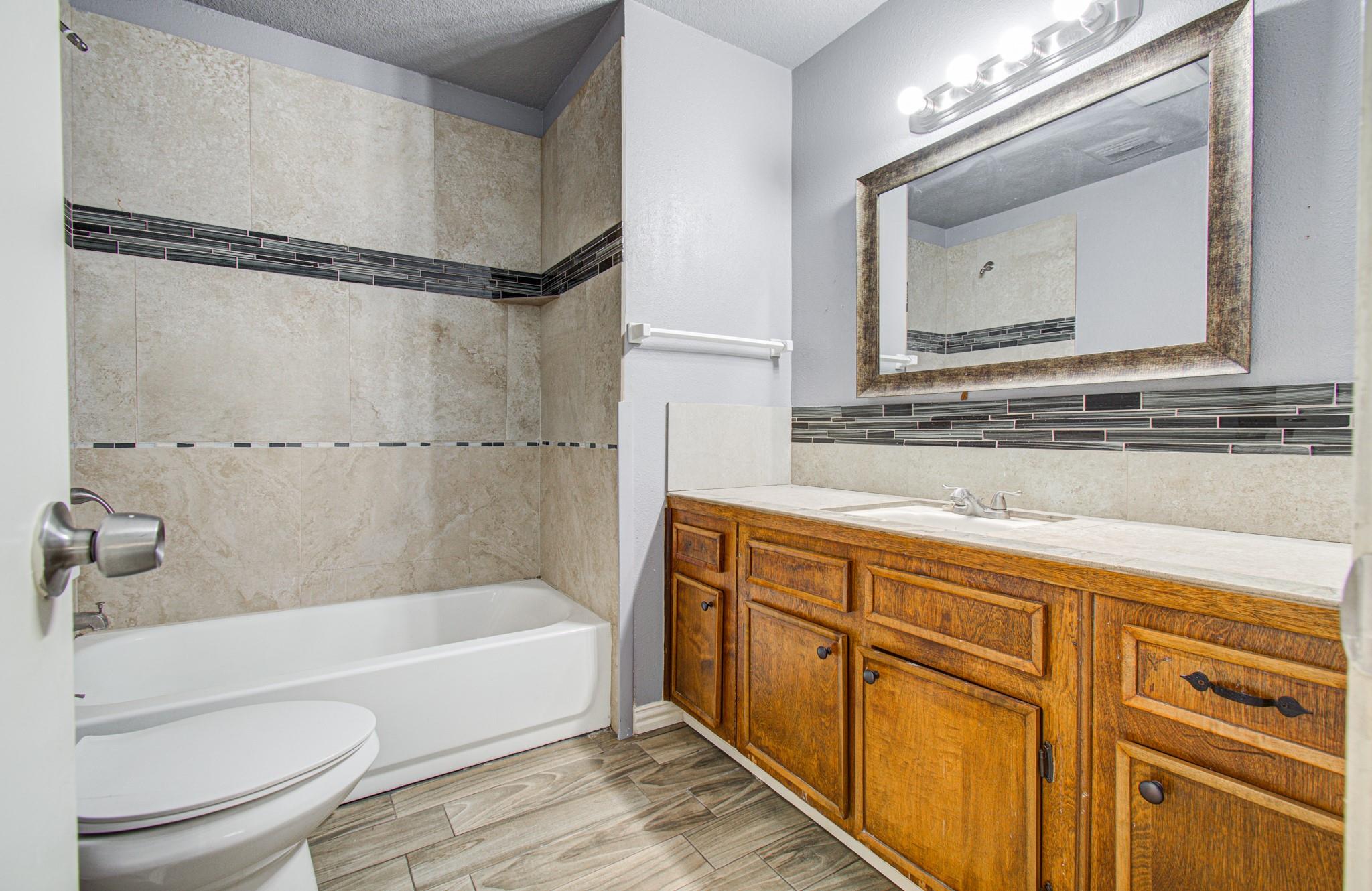 11910 Hunkler Drive, Houston Tx 77047 Property Photo 17