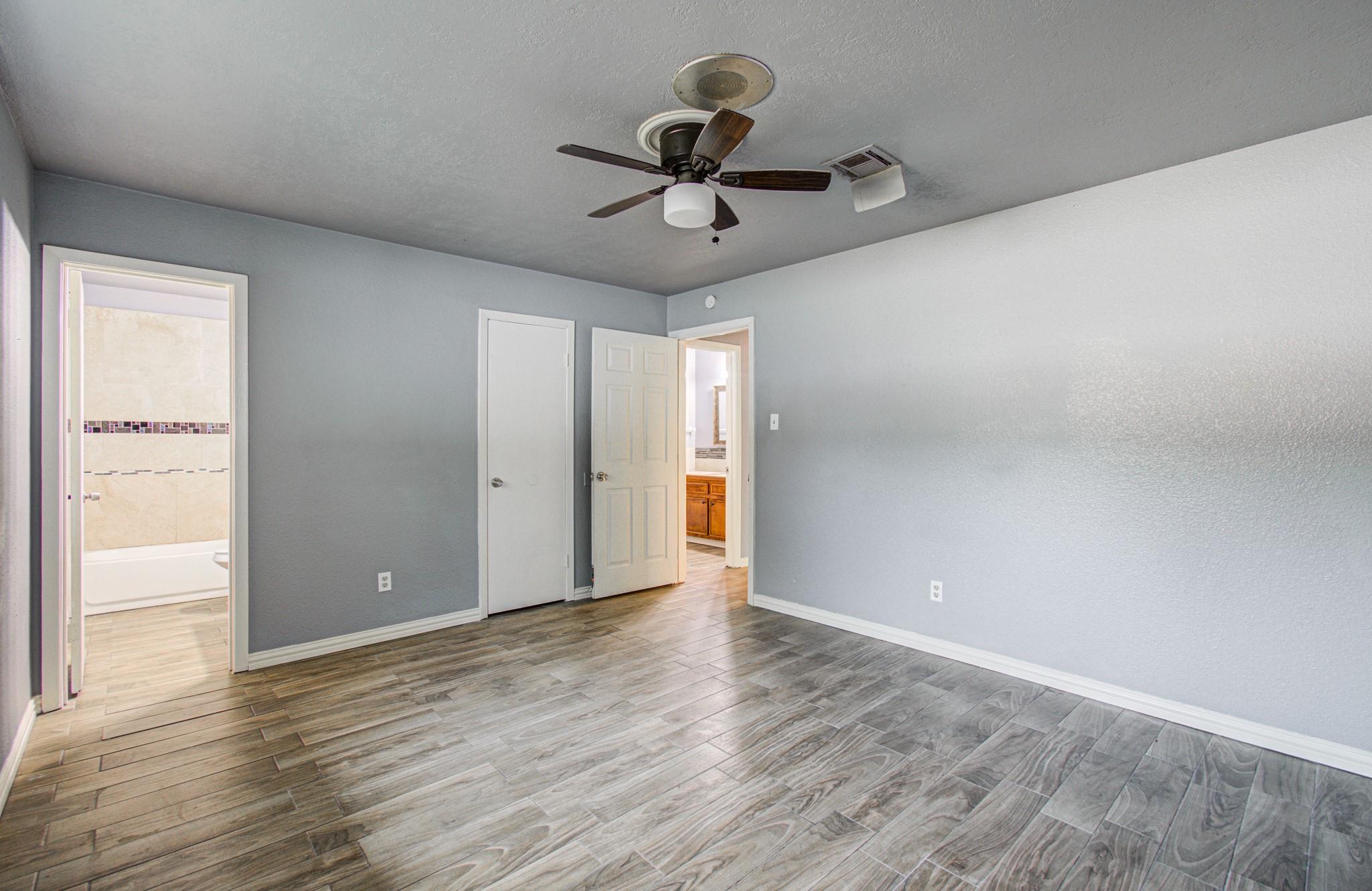 11910 Hunkler Drive Property Photo 19