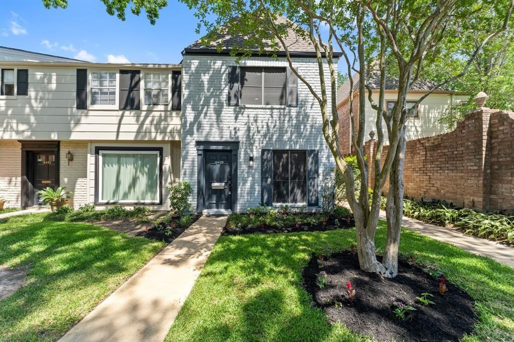 14435 Still Meadow Drive Property Photo 3