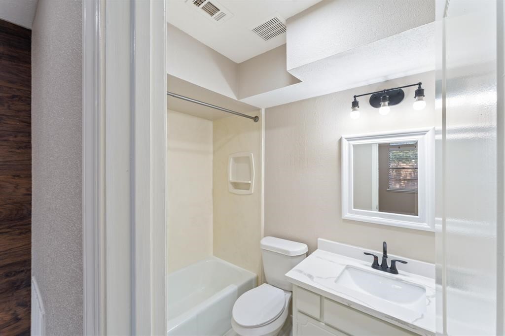 14435 Still Meadow Drive Property Photo 14