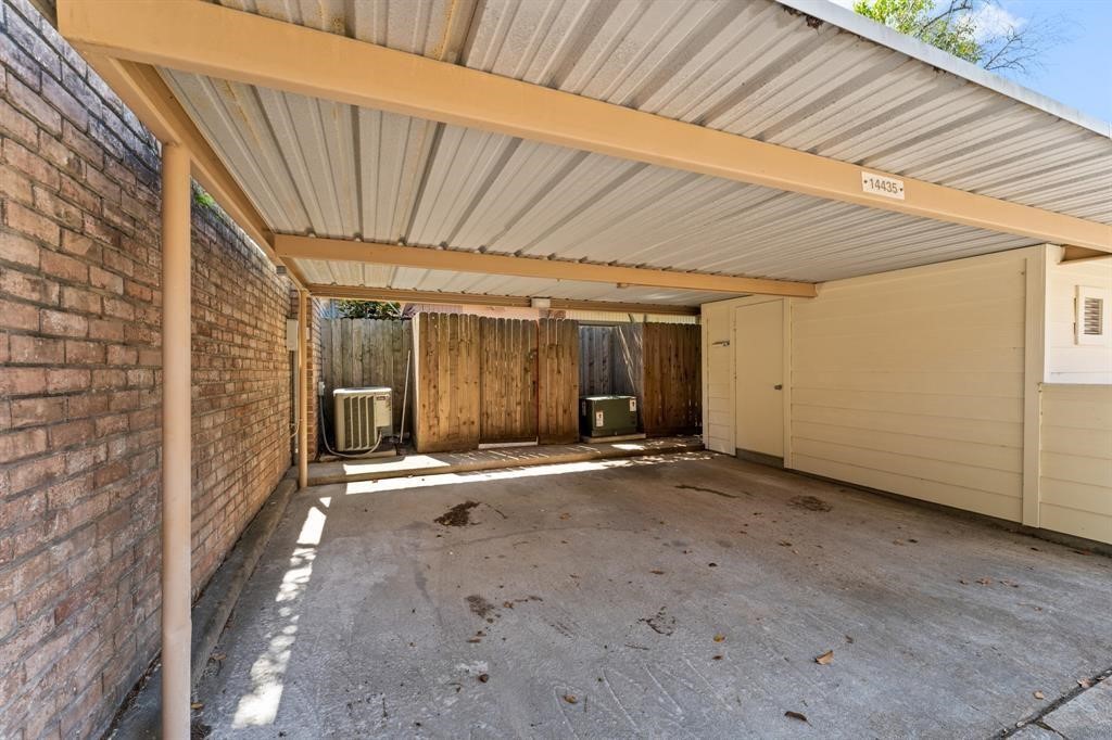 14435 Still Meadow Drive Property Photo 32