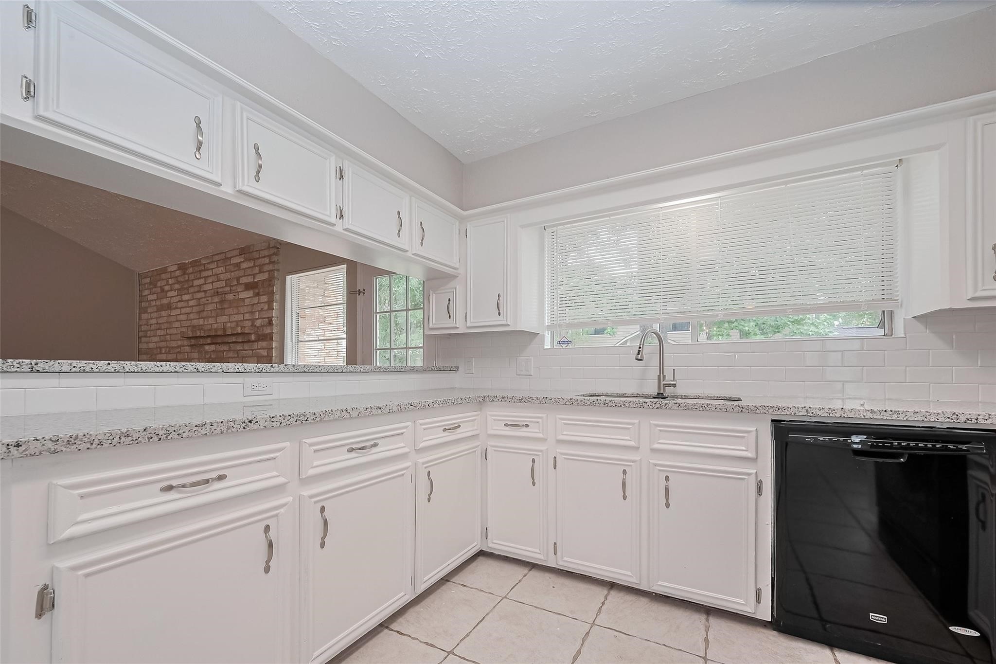 2606 Lexington Woods Drive Property Photo 15