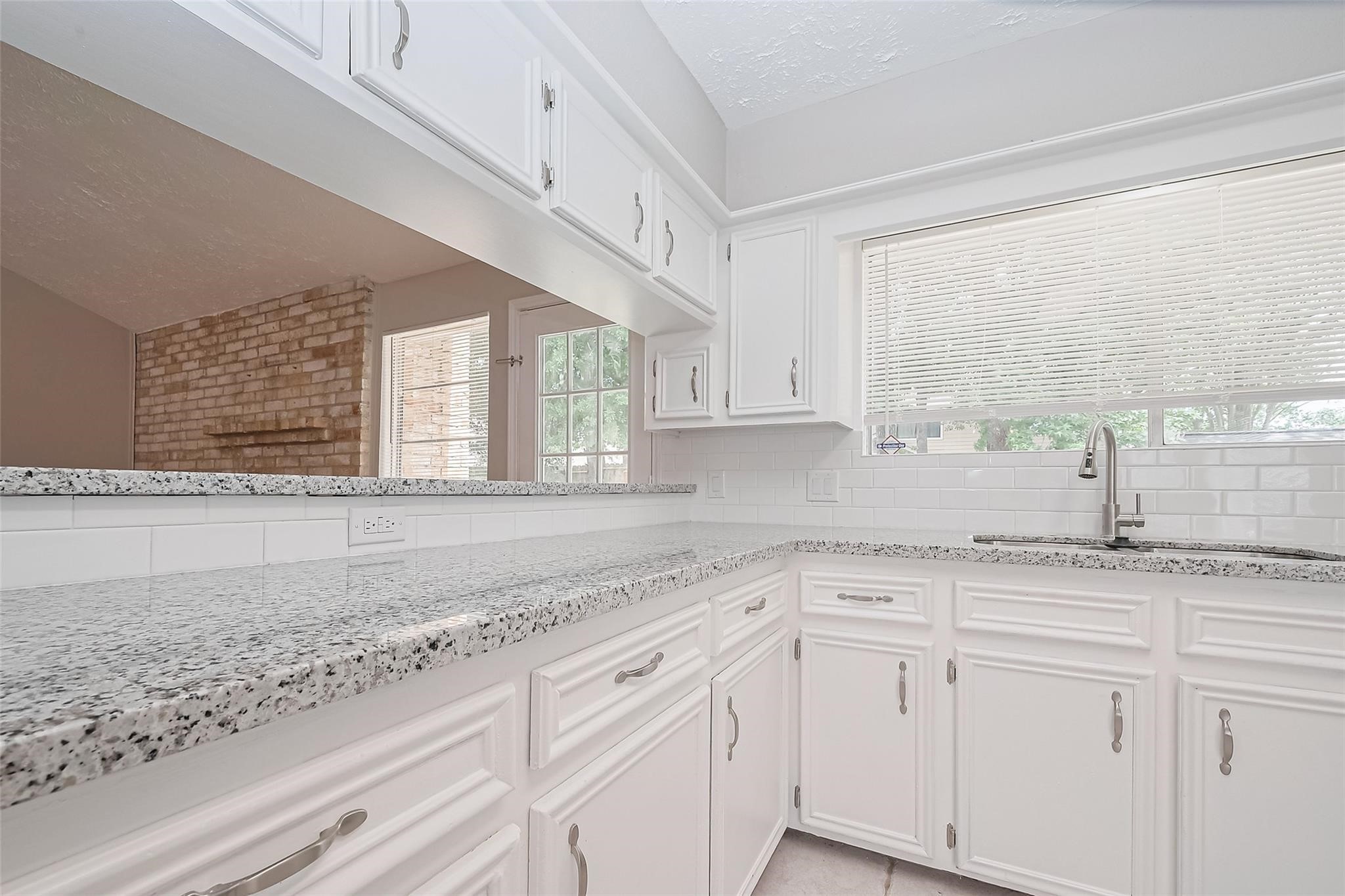 2606 Lexington Woods Drive Property Photo 18
