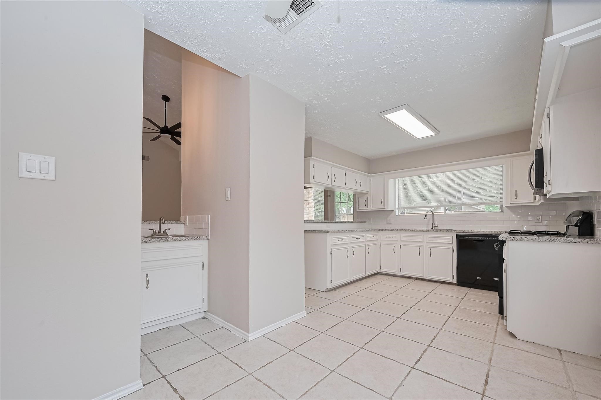 2606 Lexington Woods Drive Property Photo 19