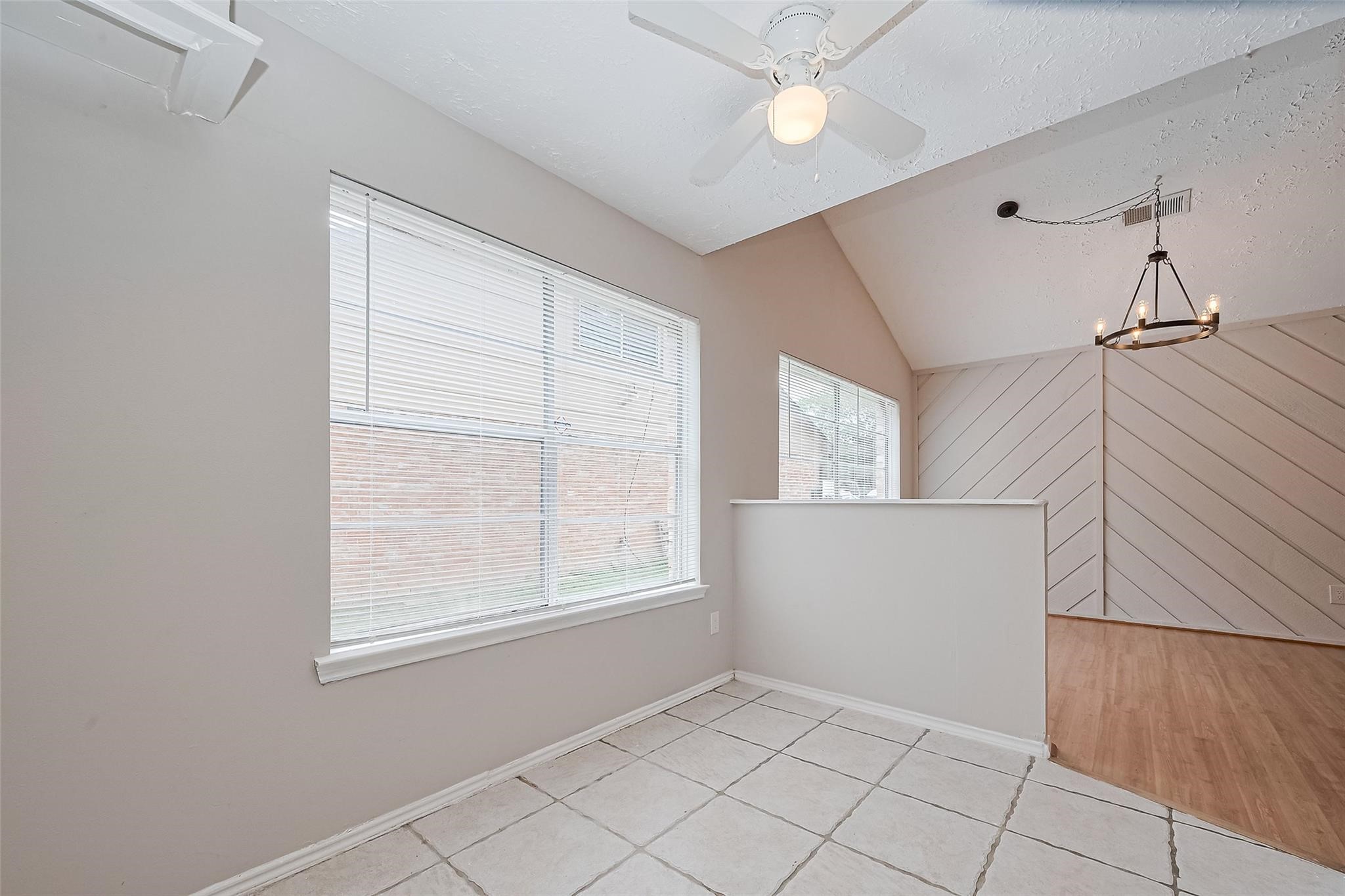 2606 Lexington Woods Drive Property Photo 20