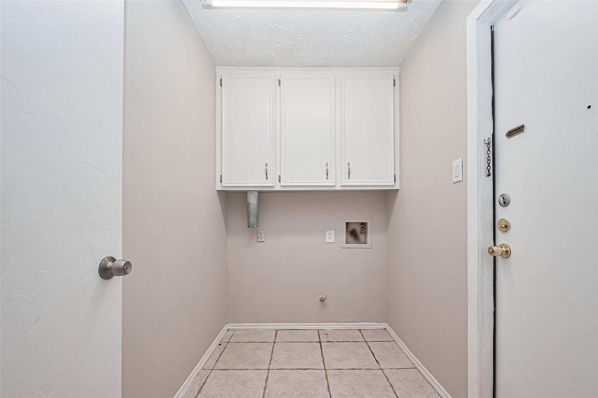 2606 Lexington Woods Drive Property Photo 21