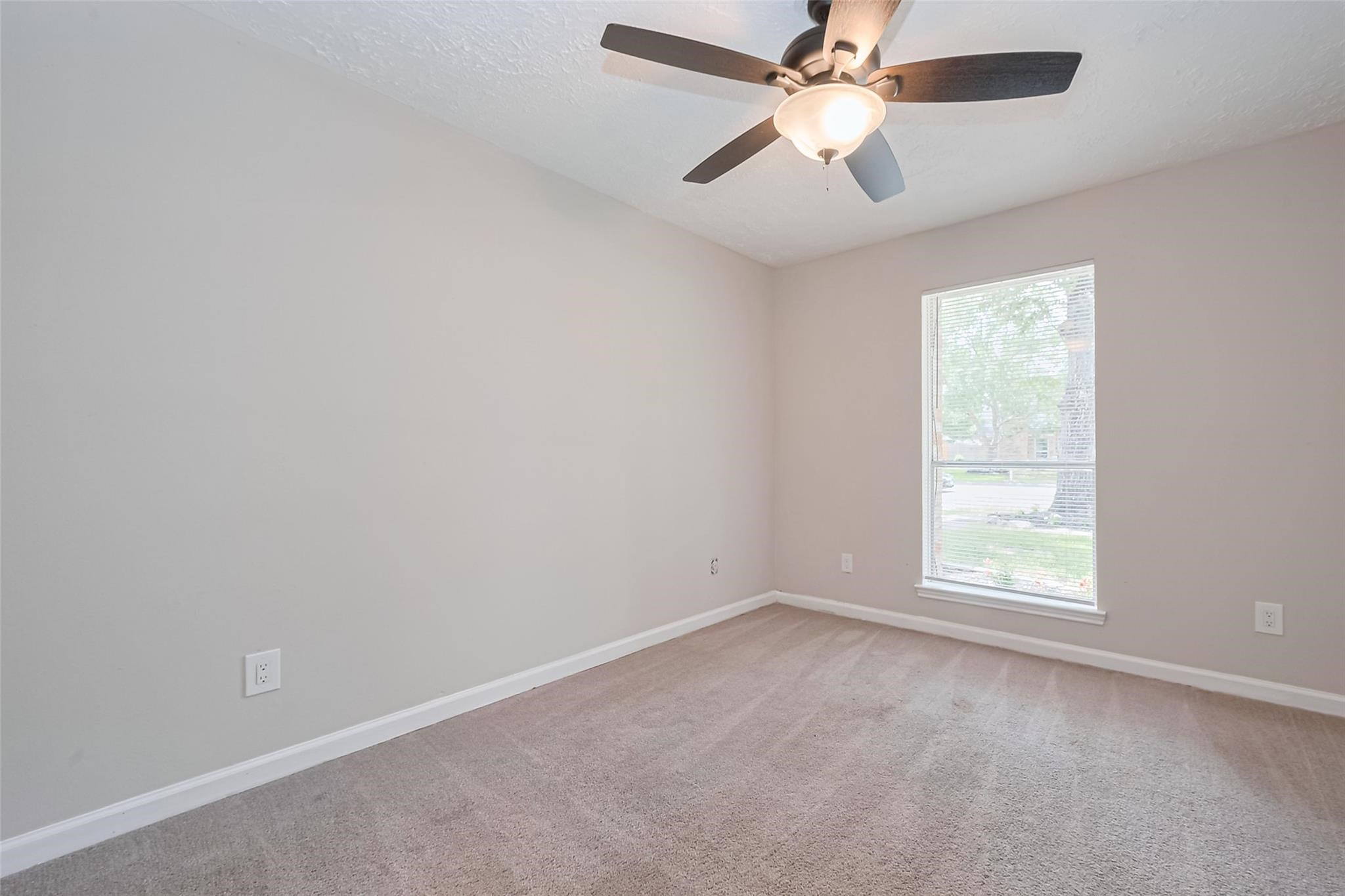 2606 Lexington Woods Drive Property Photo 22