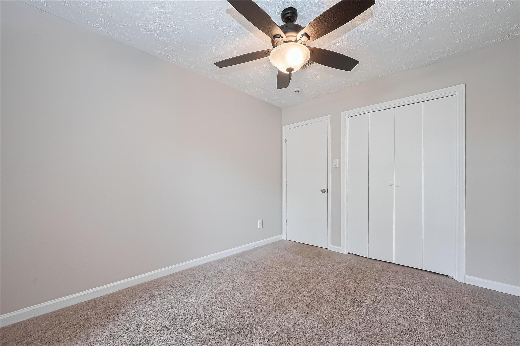 2606 Lexington Woods Drive Property Photo 23