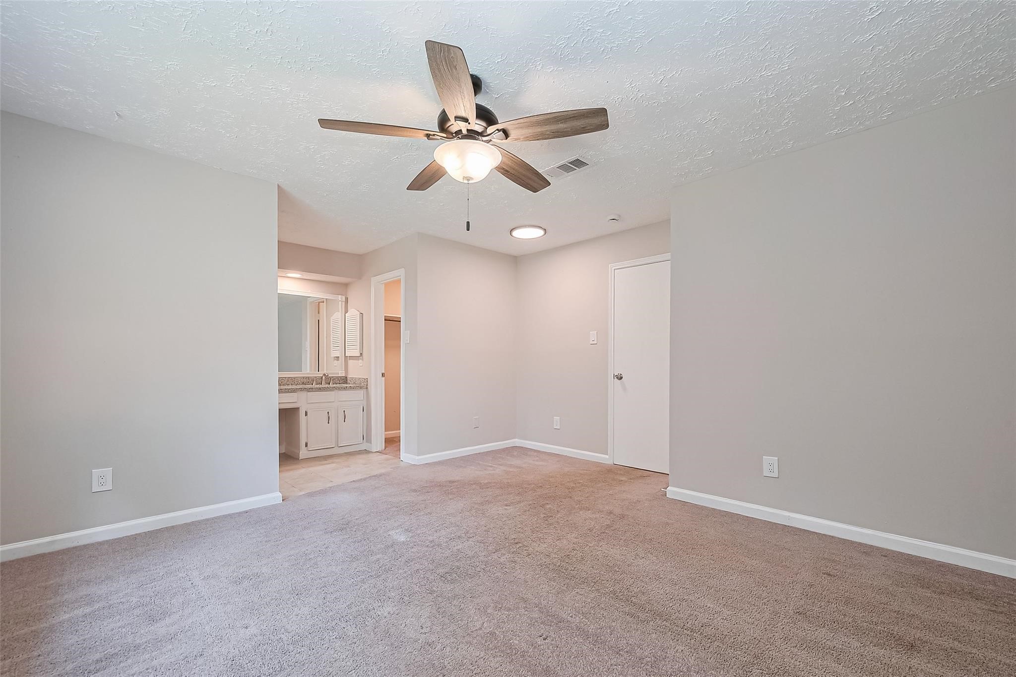 2606 Lexington Woods Drive Property Photo 27